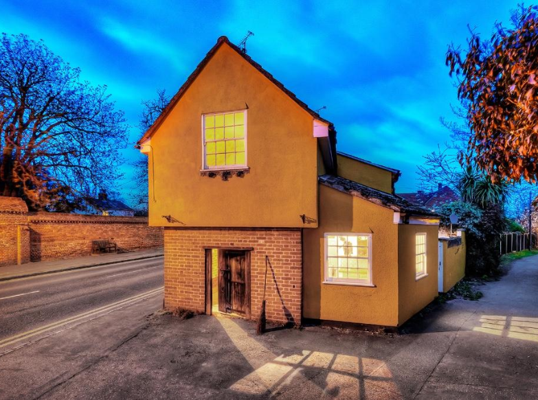This house was once used as a prison to house women accused of witchcraft. (rightmove.co.uk)