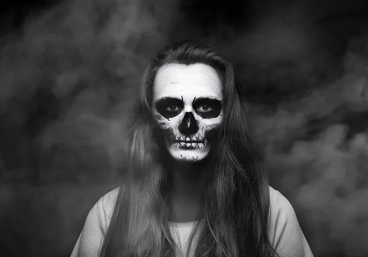 ghost-1675154_1920.jpg