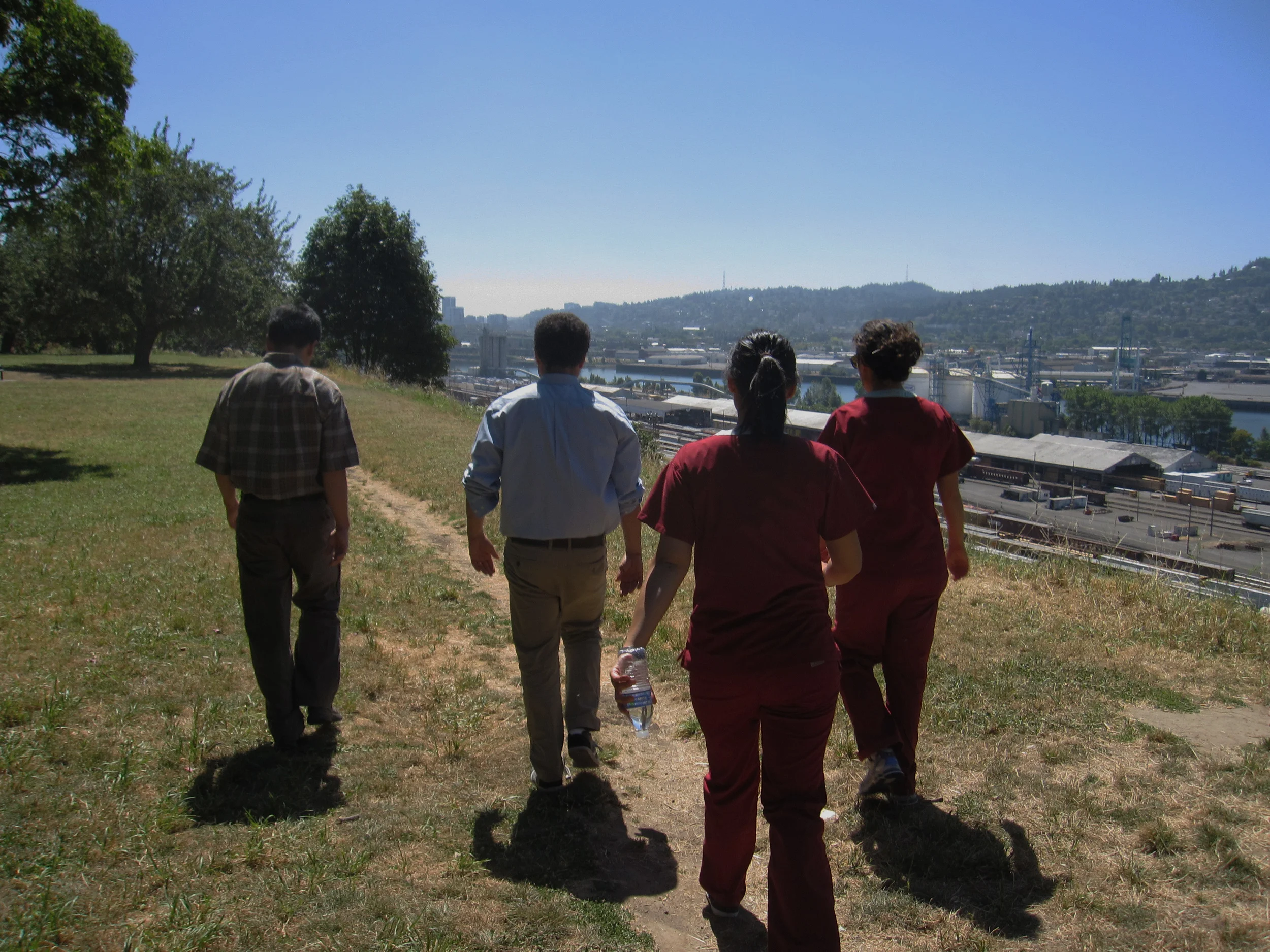 Move-NWwalking dark3.JPG