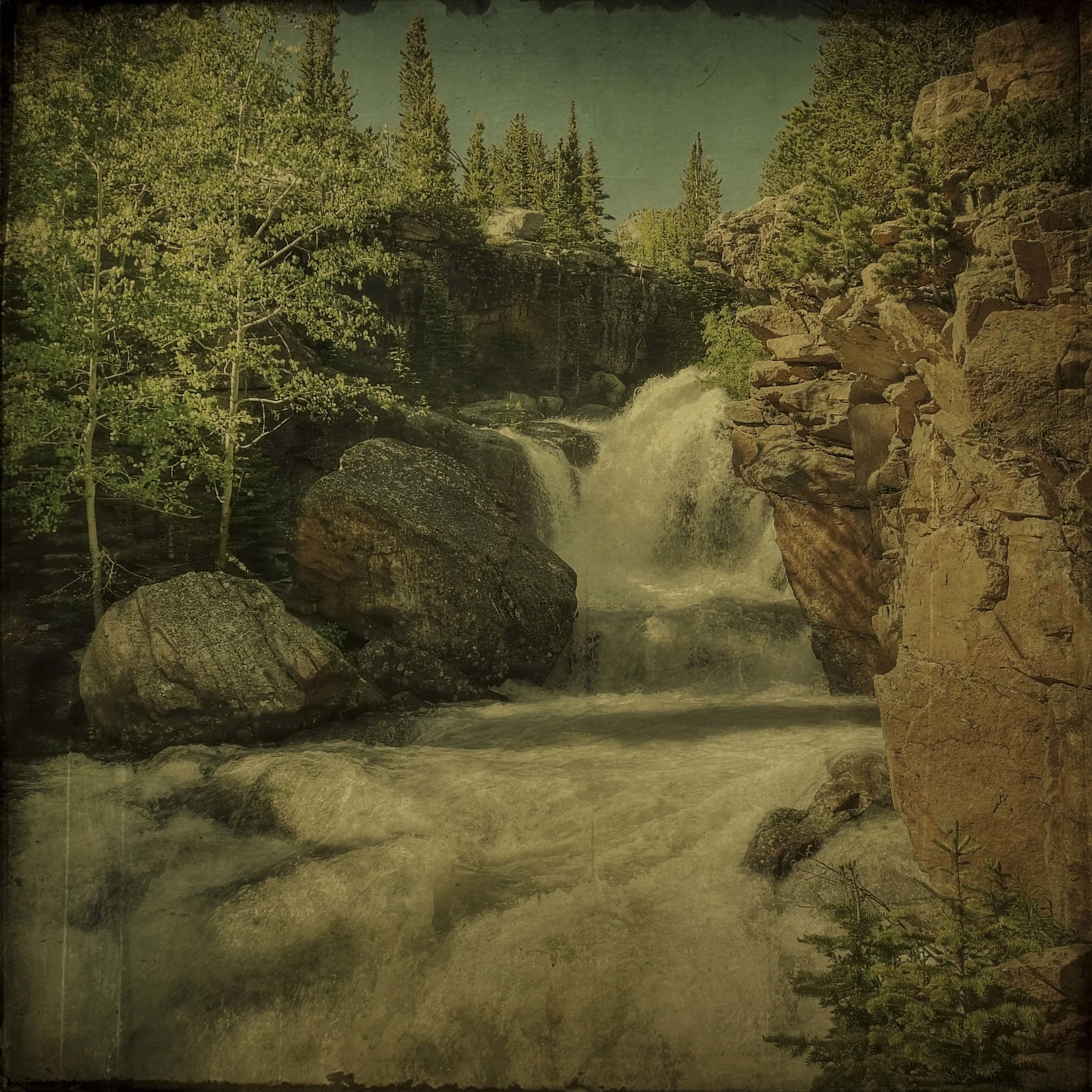 The Lower Falls_1.JPG