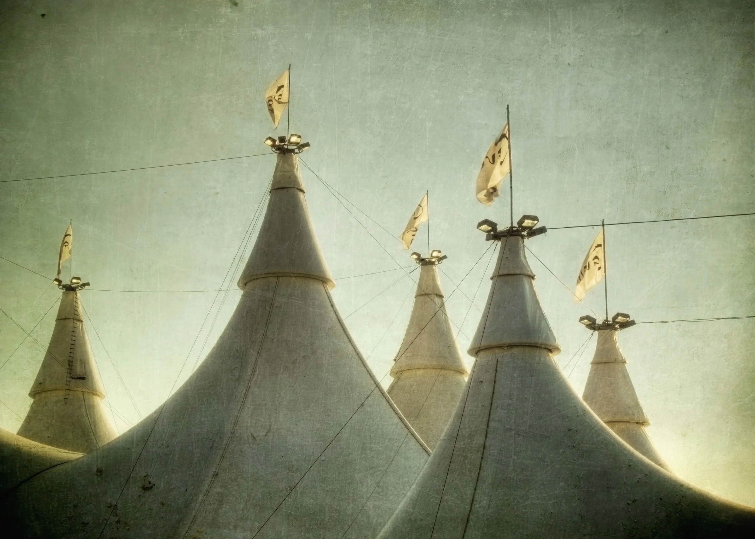 the peaks of cavalia_1.JPG