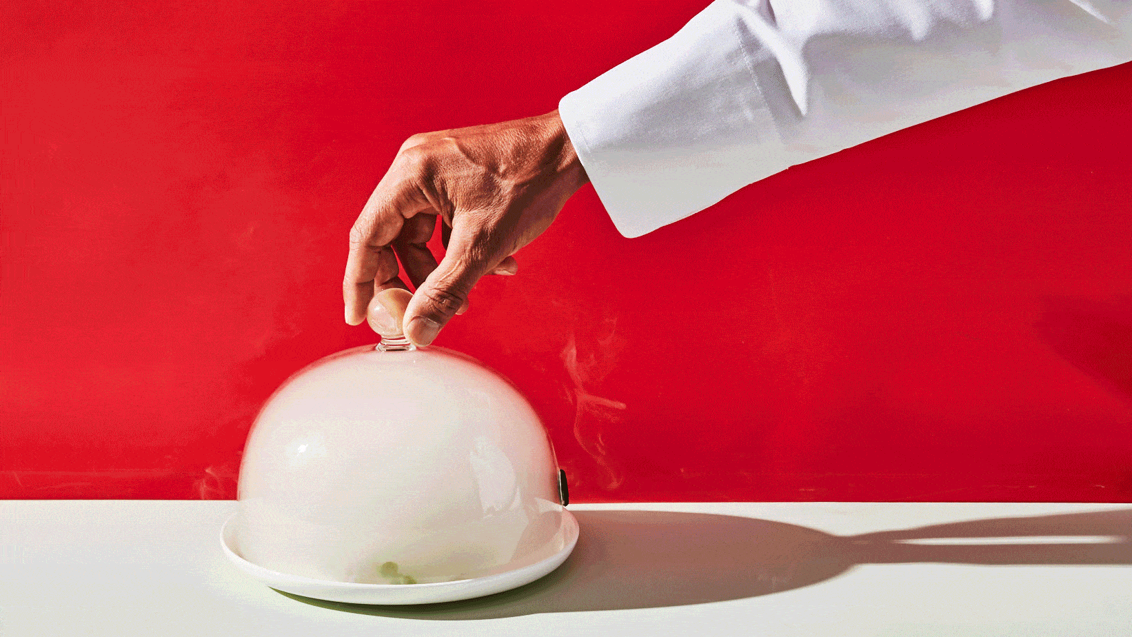 ANM-FNB-Test+Kitchen-Smoked+Peas+Egg+Cloche+Dome-1642x924-min.gif
