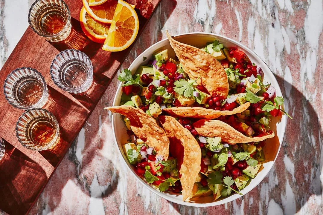 IMG-FNB-Pink-Agave-Marble-Guacamole-Mezcal-Flight-1080x720.jpg