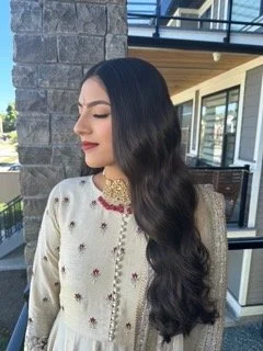 Facetune_15-08-2023-10-52-54 Small.jpeg