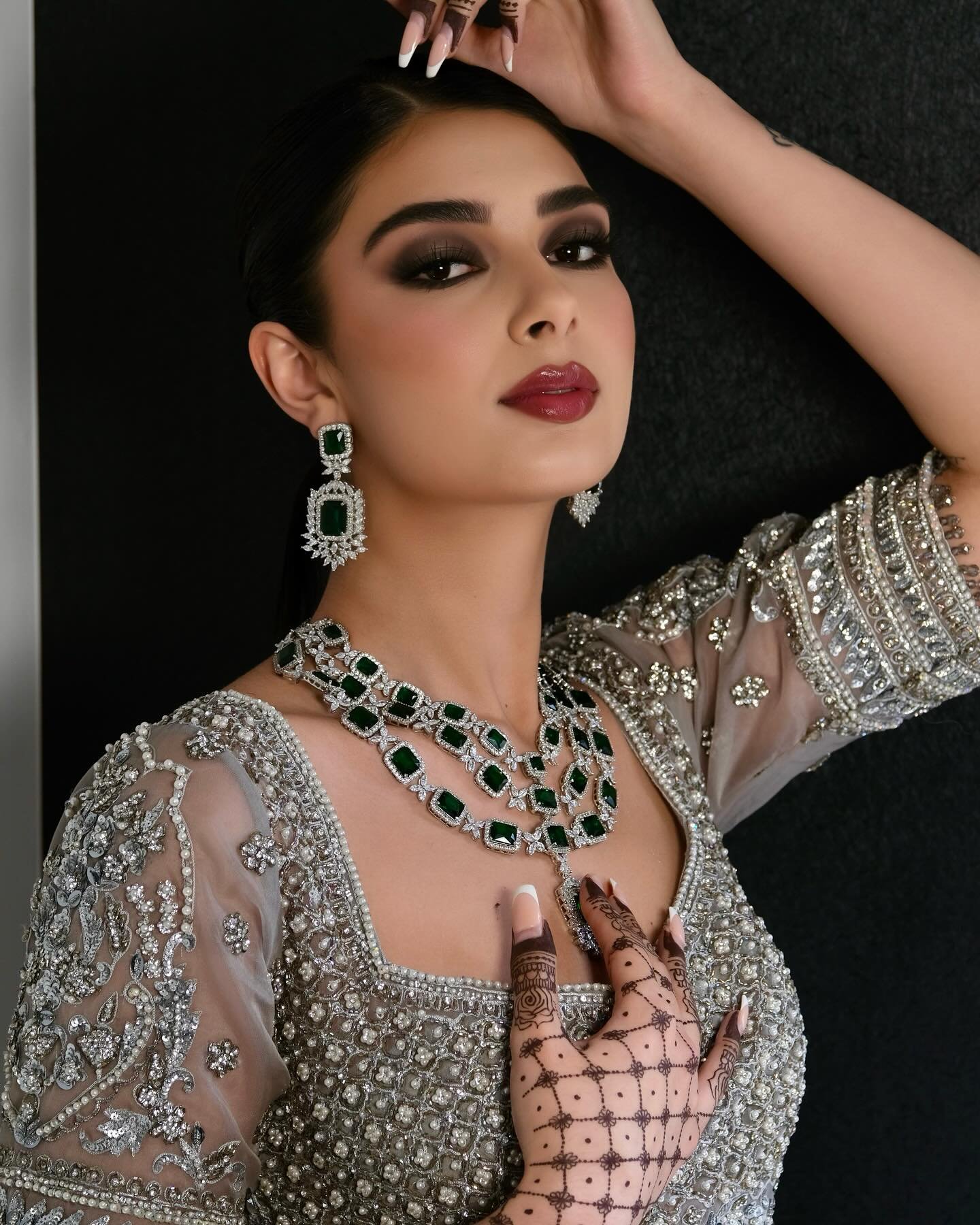 Shimmering nights

Outfit: @vivahcollection 
Jewelry: @vivahcollection 
Model: @taniajohal31 

To book Bridal or Non-Bridal services, please email info@madeinlondonstudio.com
