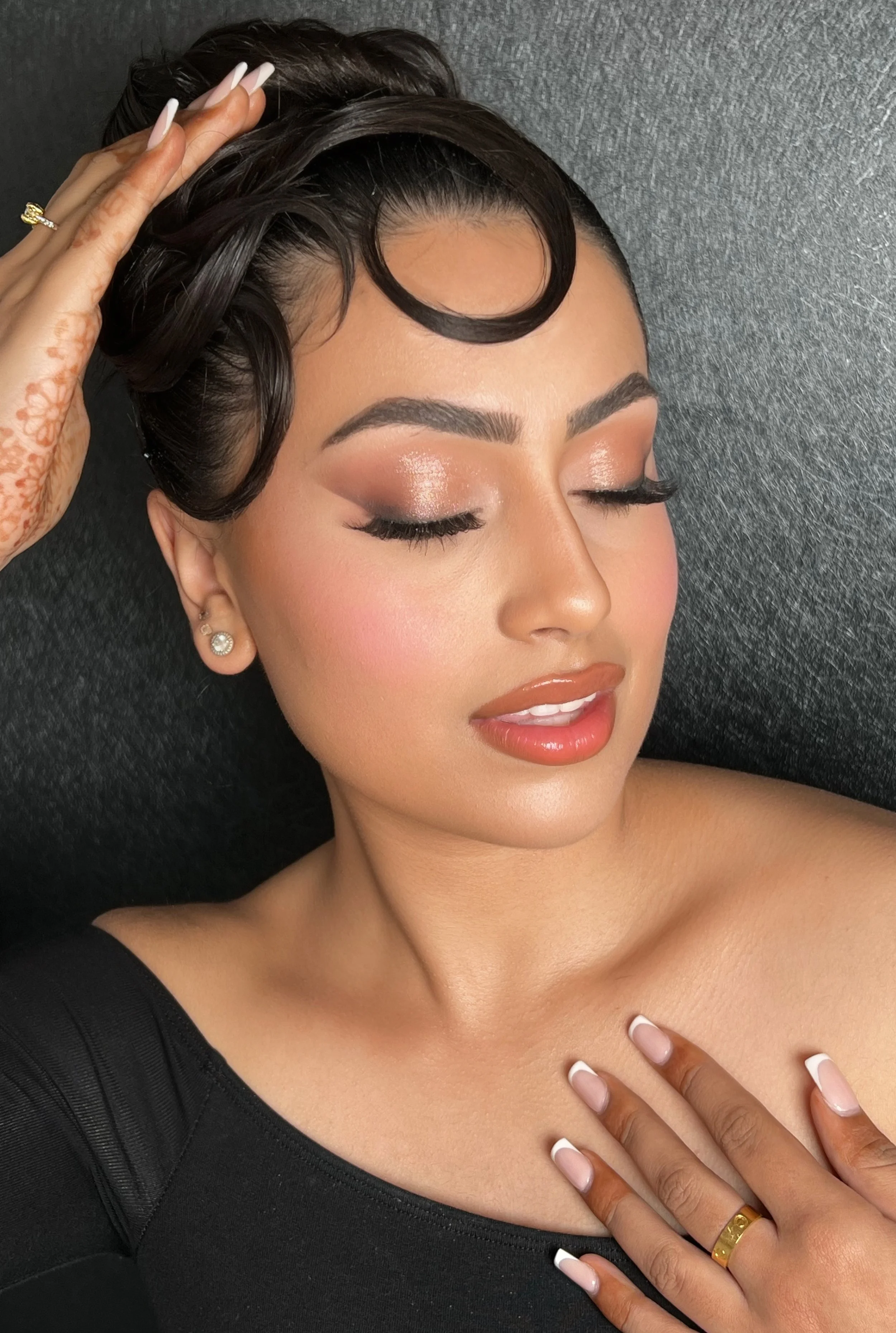 Facetune_11-01-2024-18-37-53 2.JPG