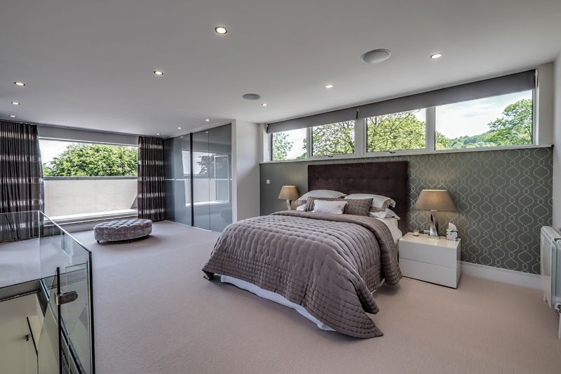 Main Bedroom, balcolny view.jpg