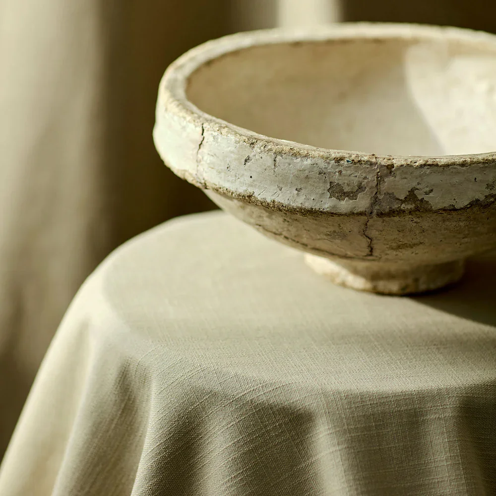 LINWOOD_PLUTO_CLAY_DETAIL-CC_1000x.webp