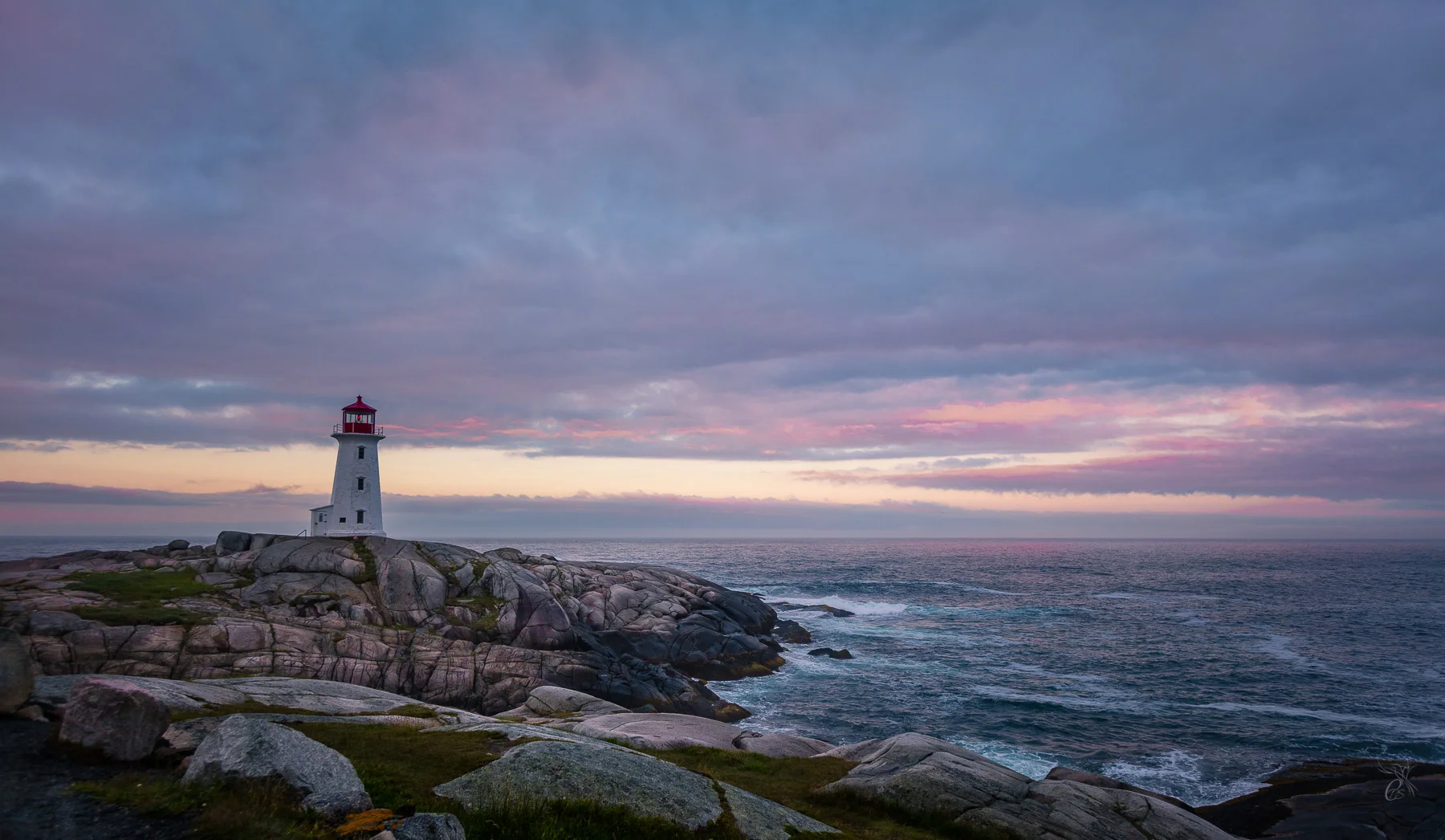 Nova Scotia: Sunrise at Peggys Cove2