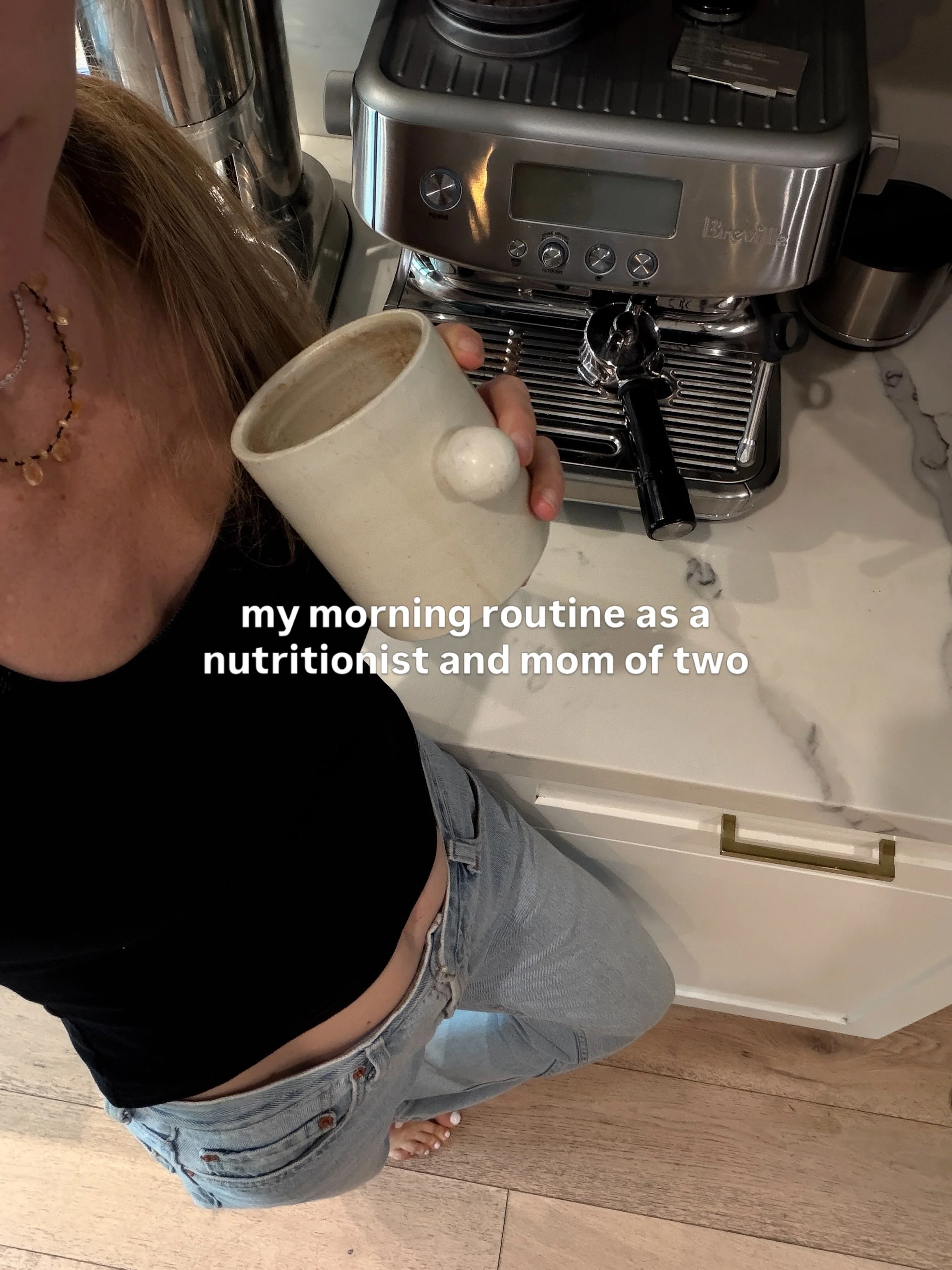 If I can have my coffee and breakfast in peace I know it&rsquo;s going to be a good day ✨ 

What&rsquo;s your ideal morning? 

#morningroutine #momlife #mymorningritual