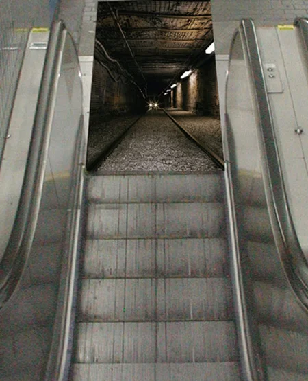 Consol Energy depicting the risks American coal miners take in order to generate electricity. Image Credits: http://www.toxel.com/inspiration/2009/08/19/clever-and-creative-escalator-advertising/
