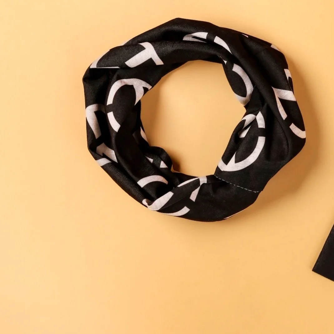 When your brand identity becomes a pattern 🔁

Custom bandanas with all-over print designs. Bold graphics, repeating logos, edge-to-edge branding and unlimited creative possibilities 🧑&zwj;🎨

Wear it, Wrap it, Display it! 

This is what brand consi