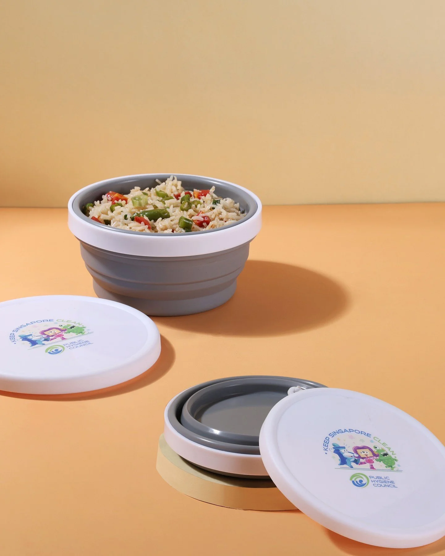 Custom Collapsible Lunch Boxes are the smart, space-saving choice for practical corporate gifting! 🍱🌱 Perfect for modern professionals on the move, these silicone bowls fold down flat when empty, making daily commutes effortless. Check out this cus