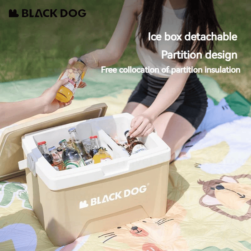 A cream and white cooler ice box of blackdog with drinks inside and 2 people sharing drinks with text on image written as ice box detachable partition design and free collocation of partition insulation