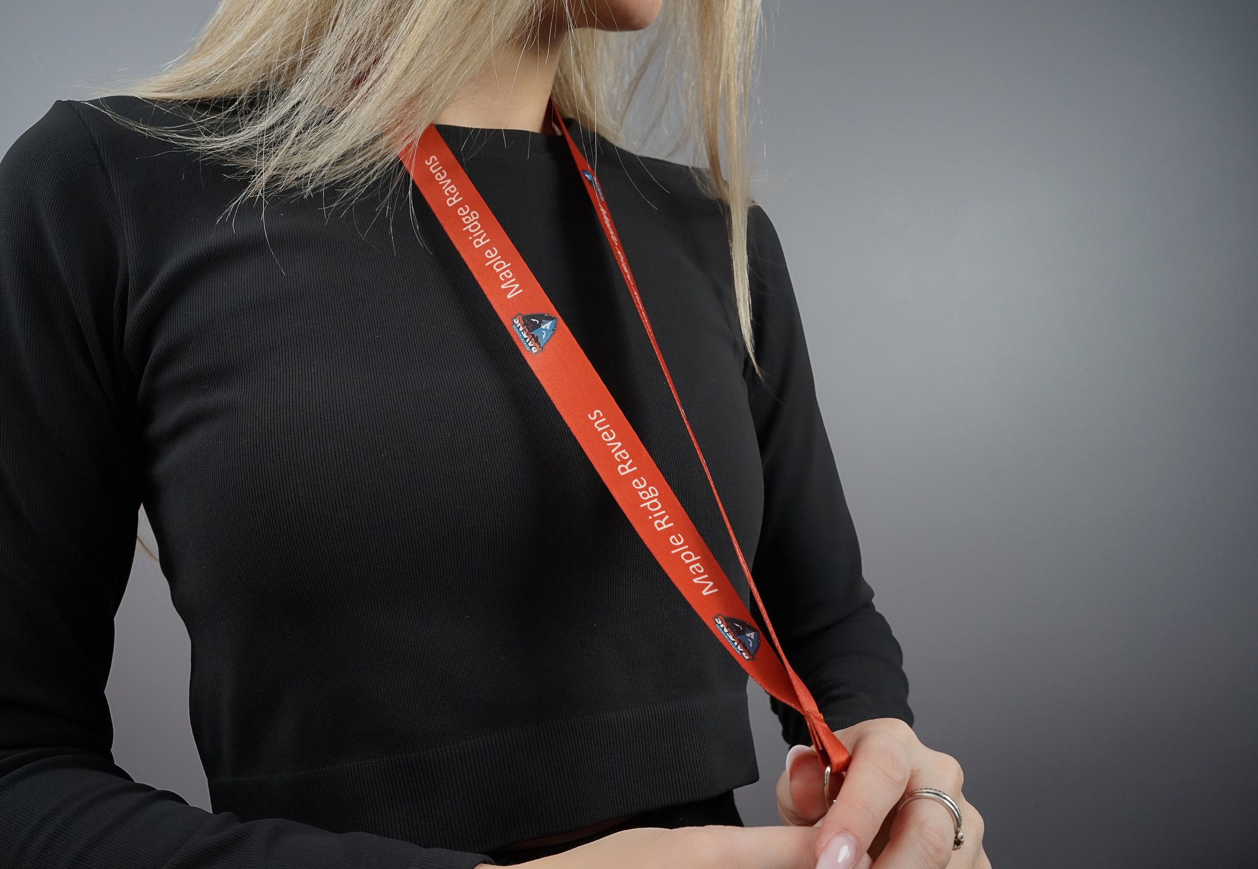 custom-lanyard-for-school.jpg