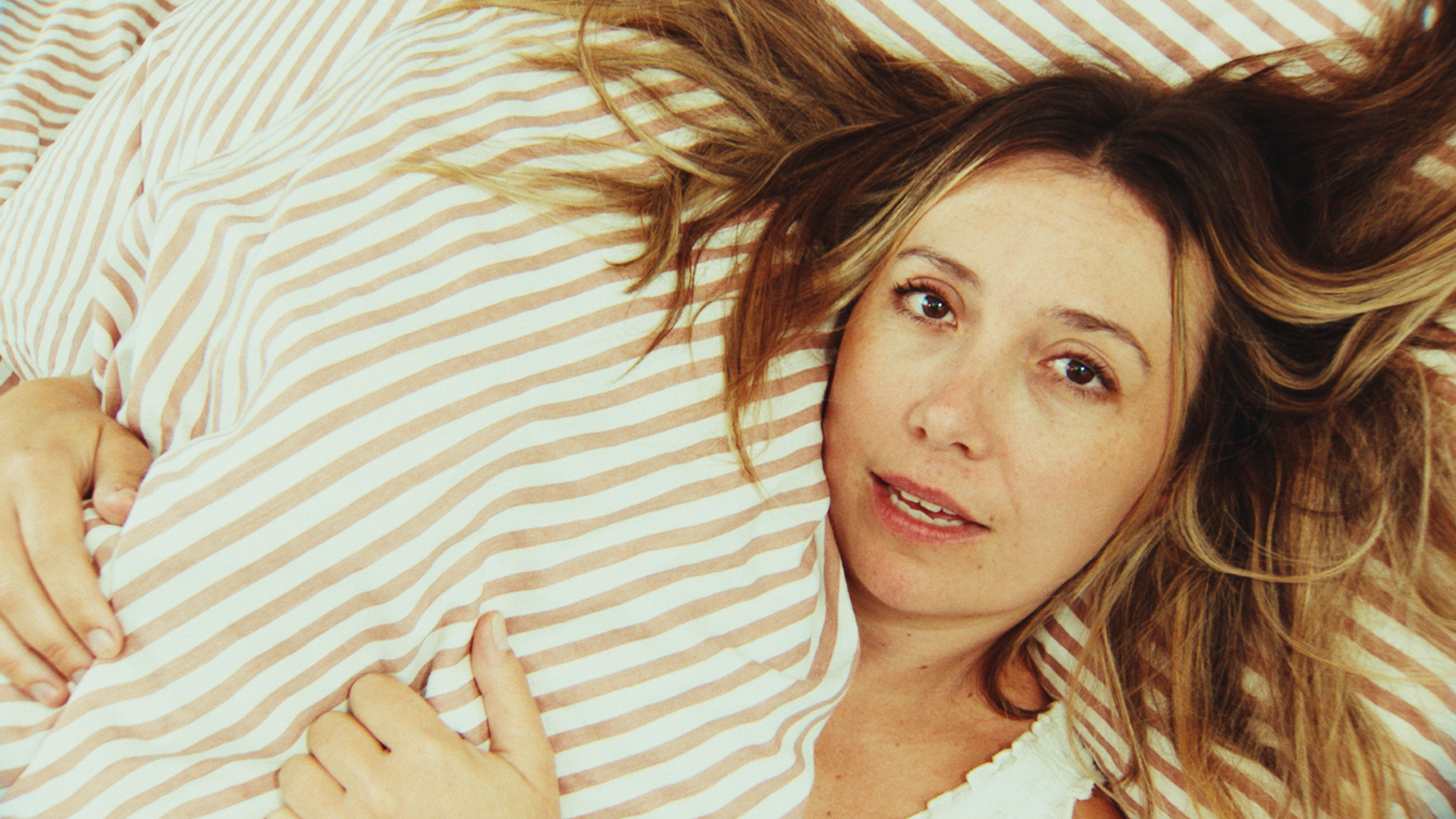 BEAUTY-QUEEN-STILLS_1.60.1 copy.png