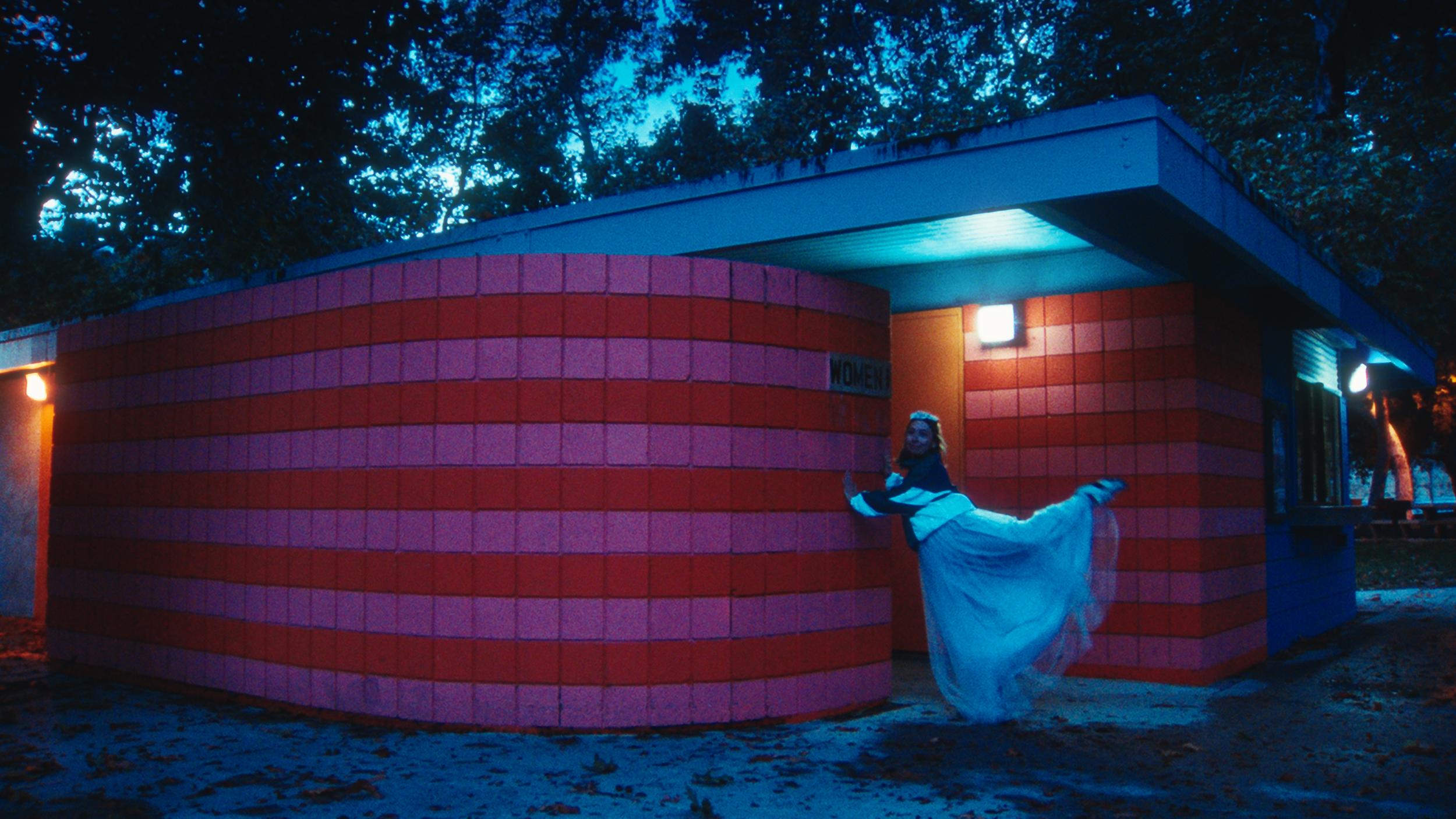 BEAUTY-QUEEN-STILLS_1.48.1 copy.png