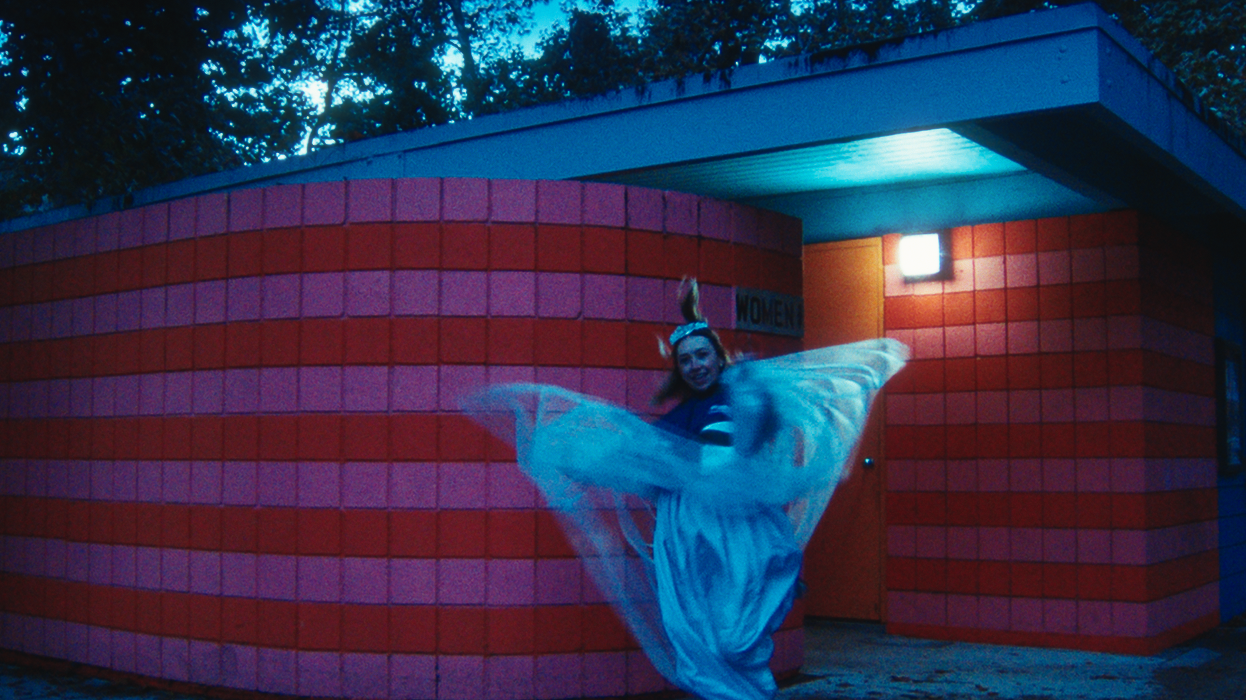 BEAUTY-QUEEN-STILLS_1.62.1 copy.png