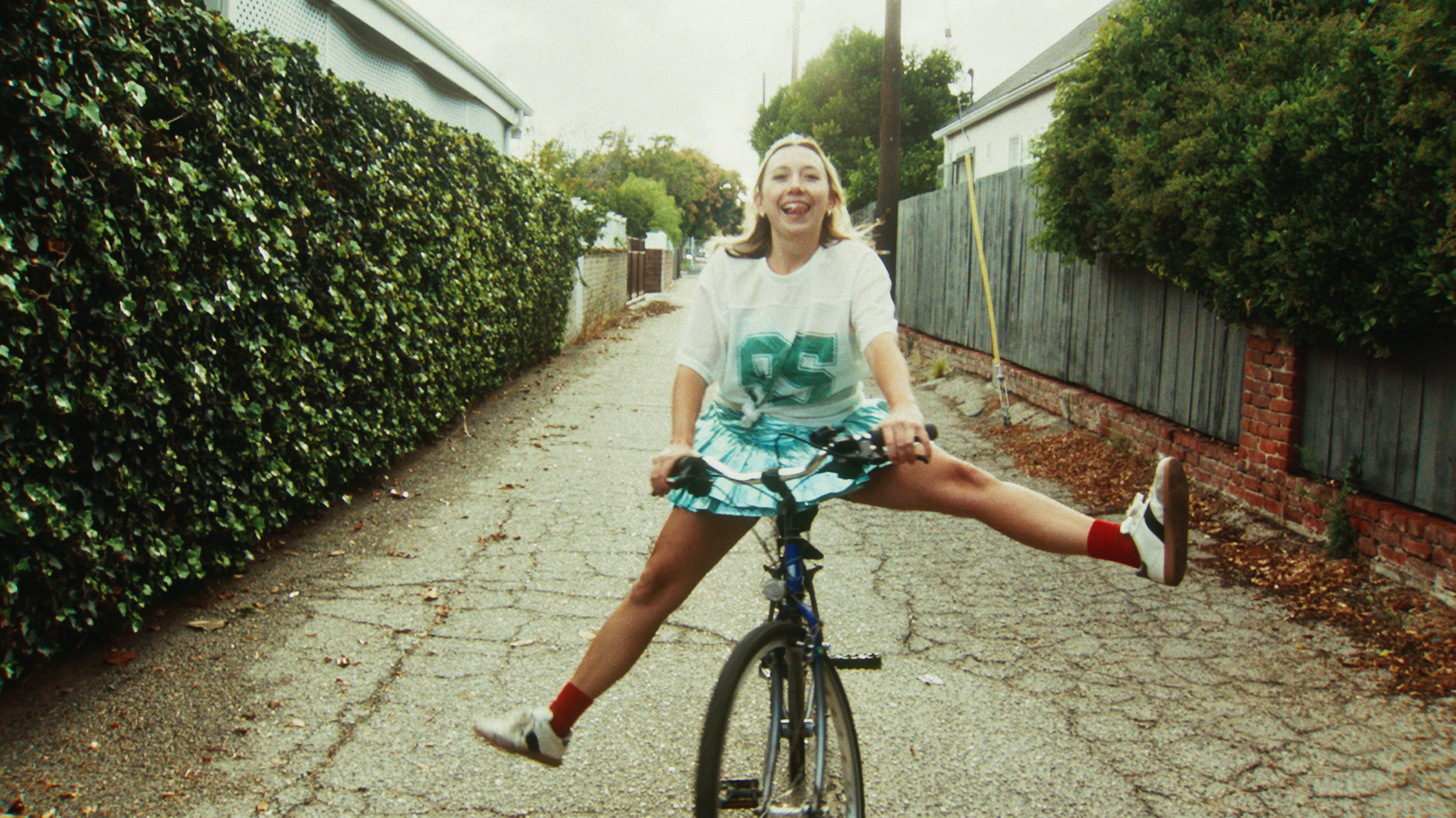 BEAUTY-QUEEN-STILLS_1.45.2 copy.png