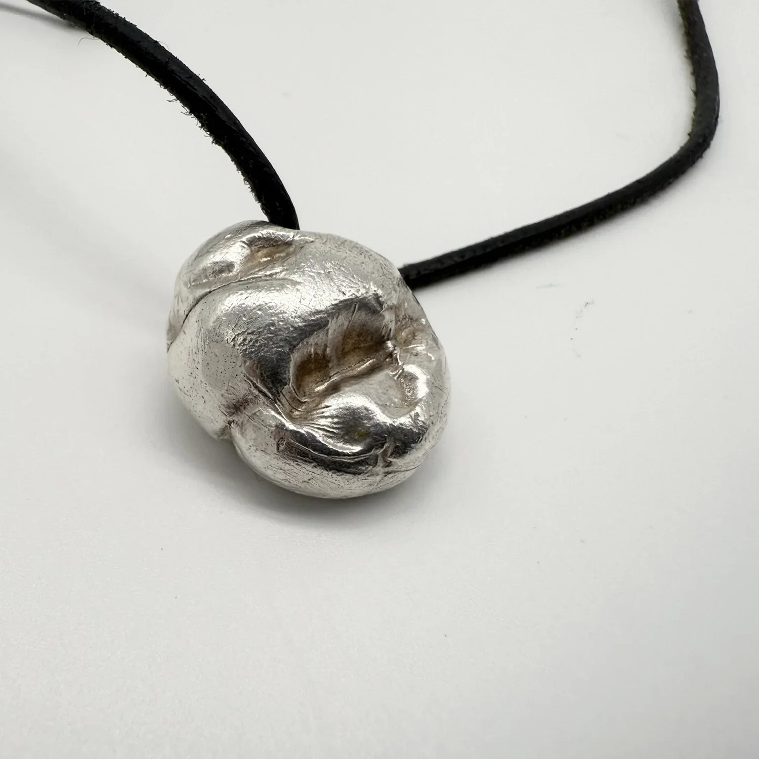 necklace+photo+3.webp
