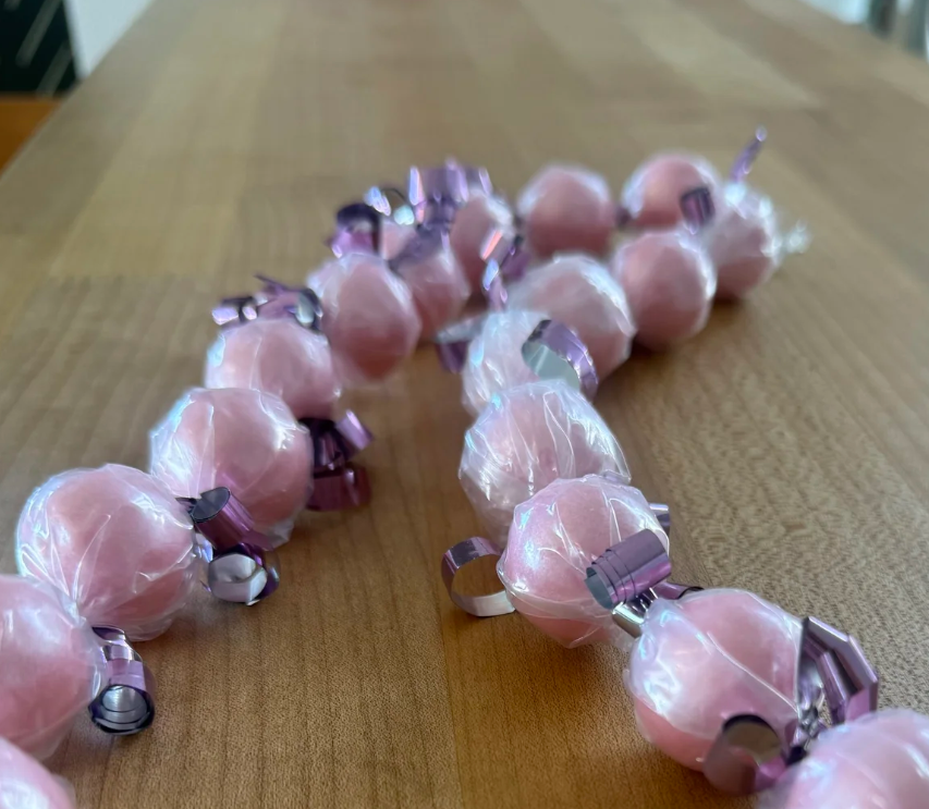 Easy DIY Gumball Graduation Lei 