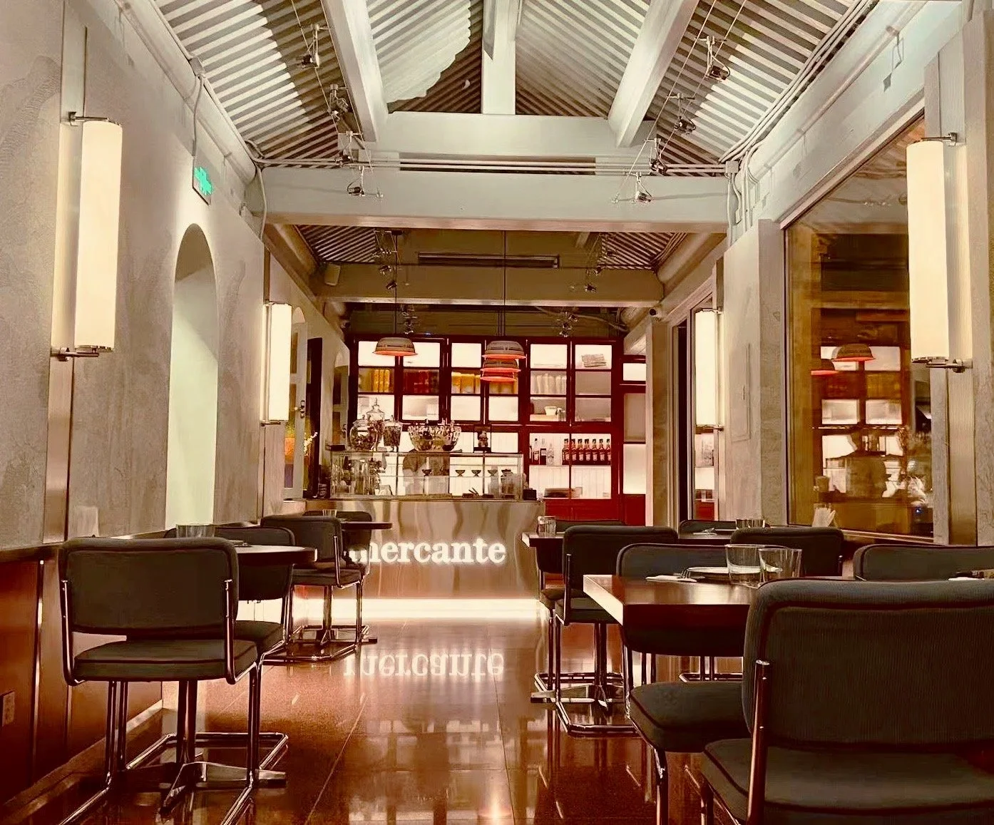 Interior main room_2.jpg