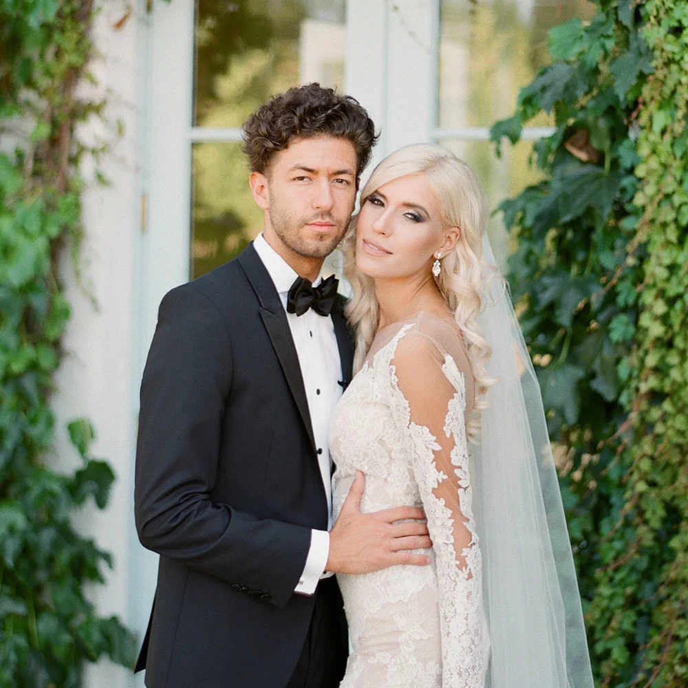 Oregon, USA gorgeous wedding of Victoria &amp; Tony. Photographed with Contax 645 on Fujifilm 400h, Acros 100, and Ilford 3200 film.&nbsp;