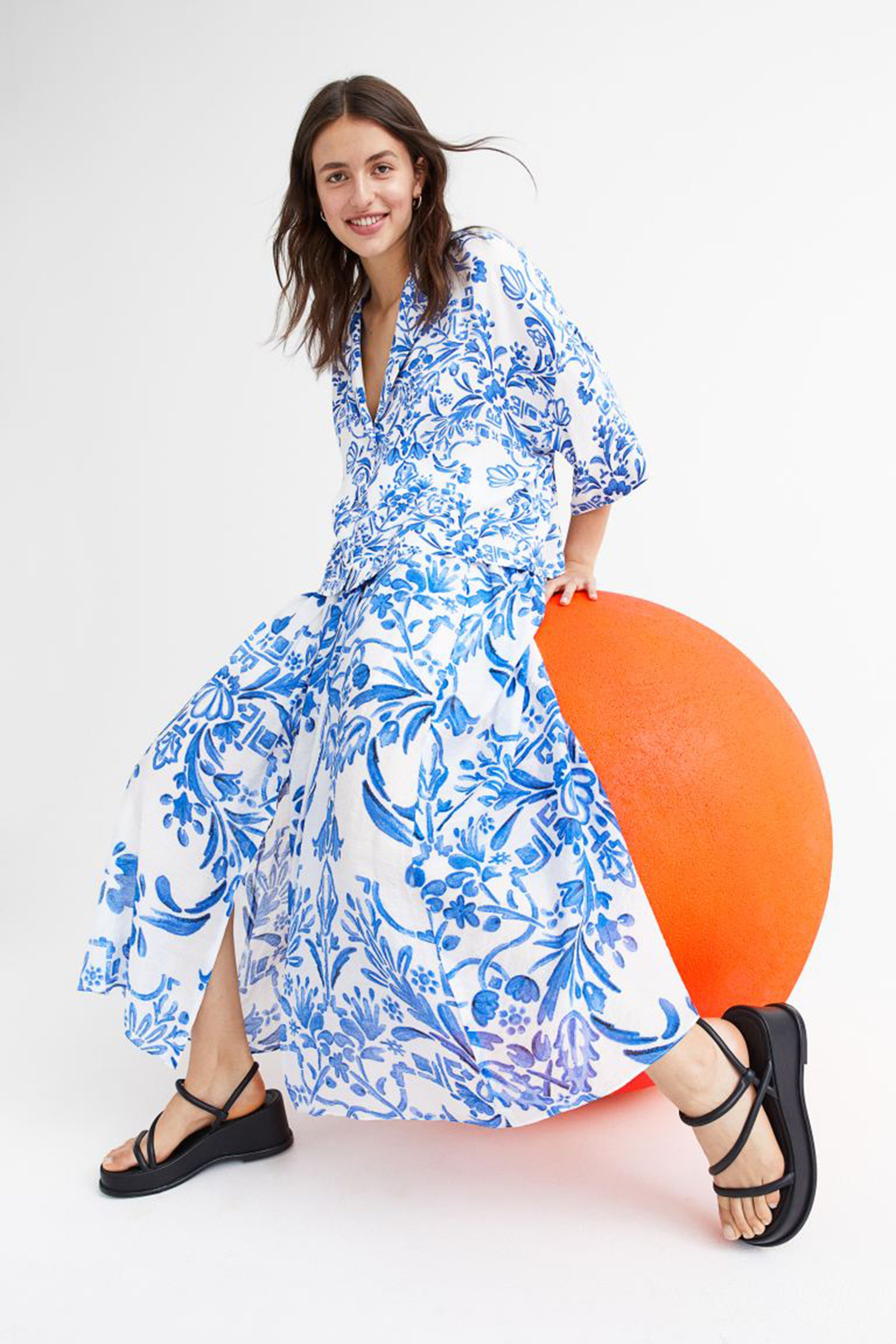 H&M - Portuguese Azulejos Tile inspired print - Summer '22 