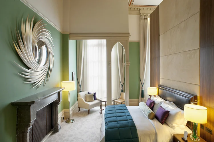 St+Pancras+Renaissance+-+Chambers+Junior+Suite.jpg