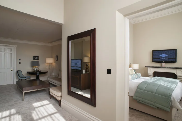 St+Pancras+Renaissance+-+The+Woolf+Suite.jpg