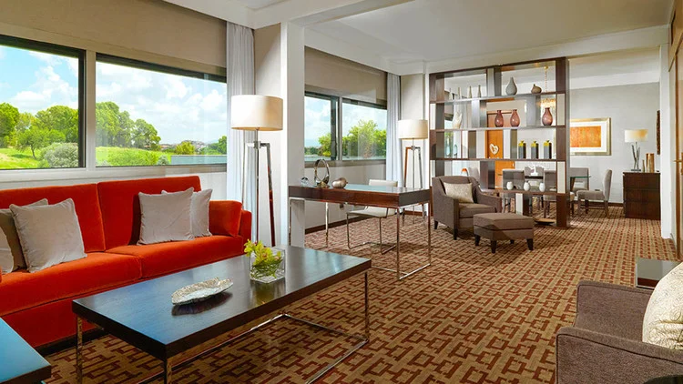 PresidentialSuiteLivingRoom-SheratonRomaHotelConferenceCenter.jpg