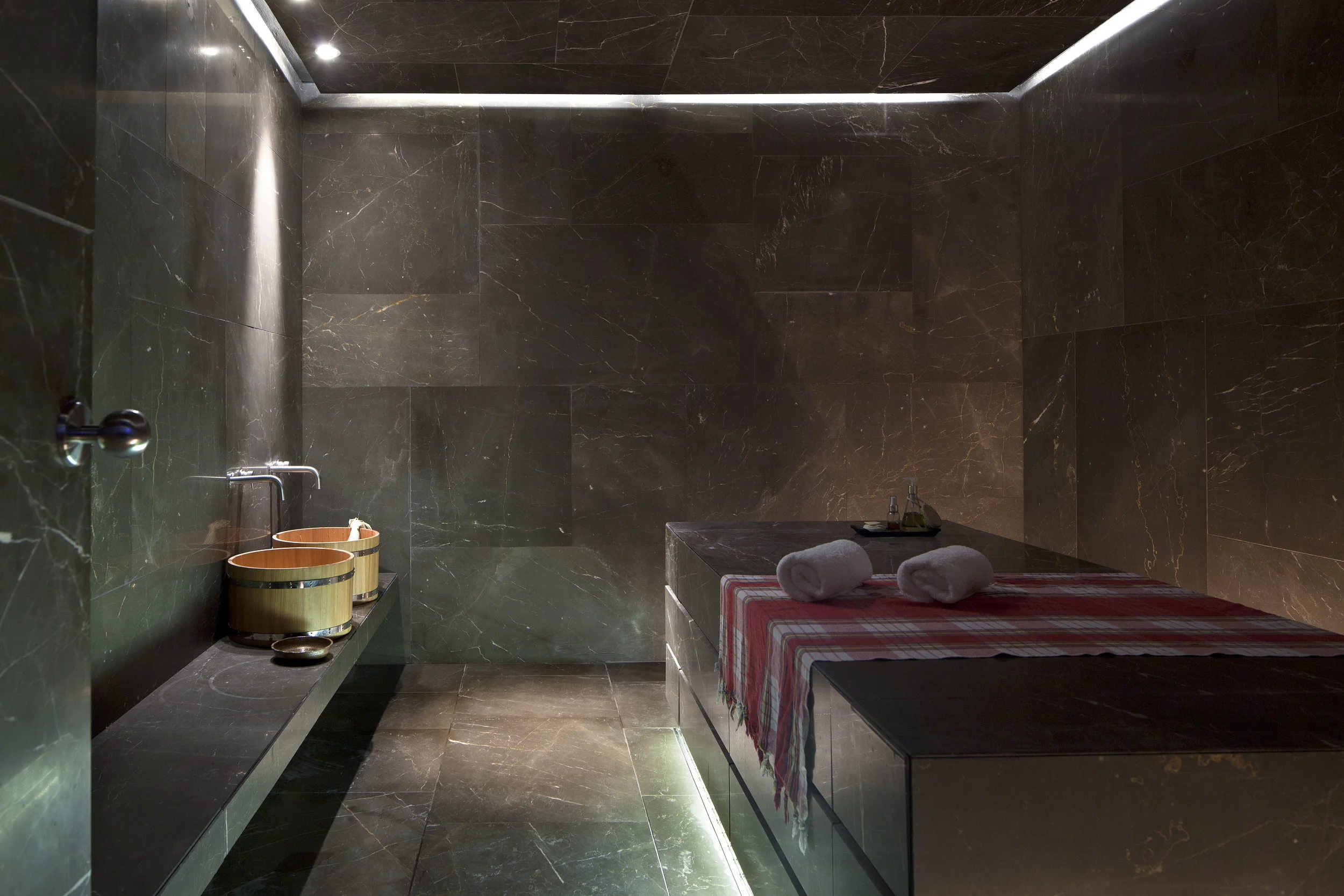 CONSERVATORIUM_HOTEL_AKASHA_013.jpg