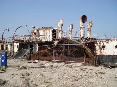 "could we tow this ship (???) to a scrapyard?" - the paddlesteamer RYDE (as it then was on the Isle of Wight...)