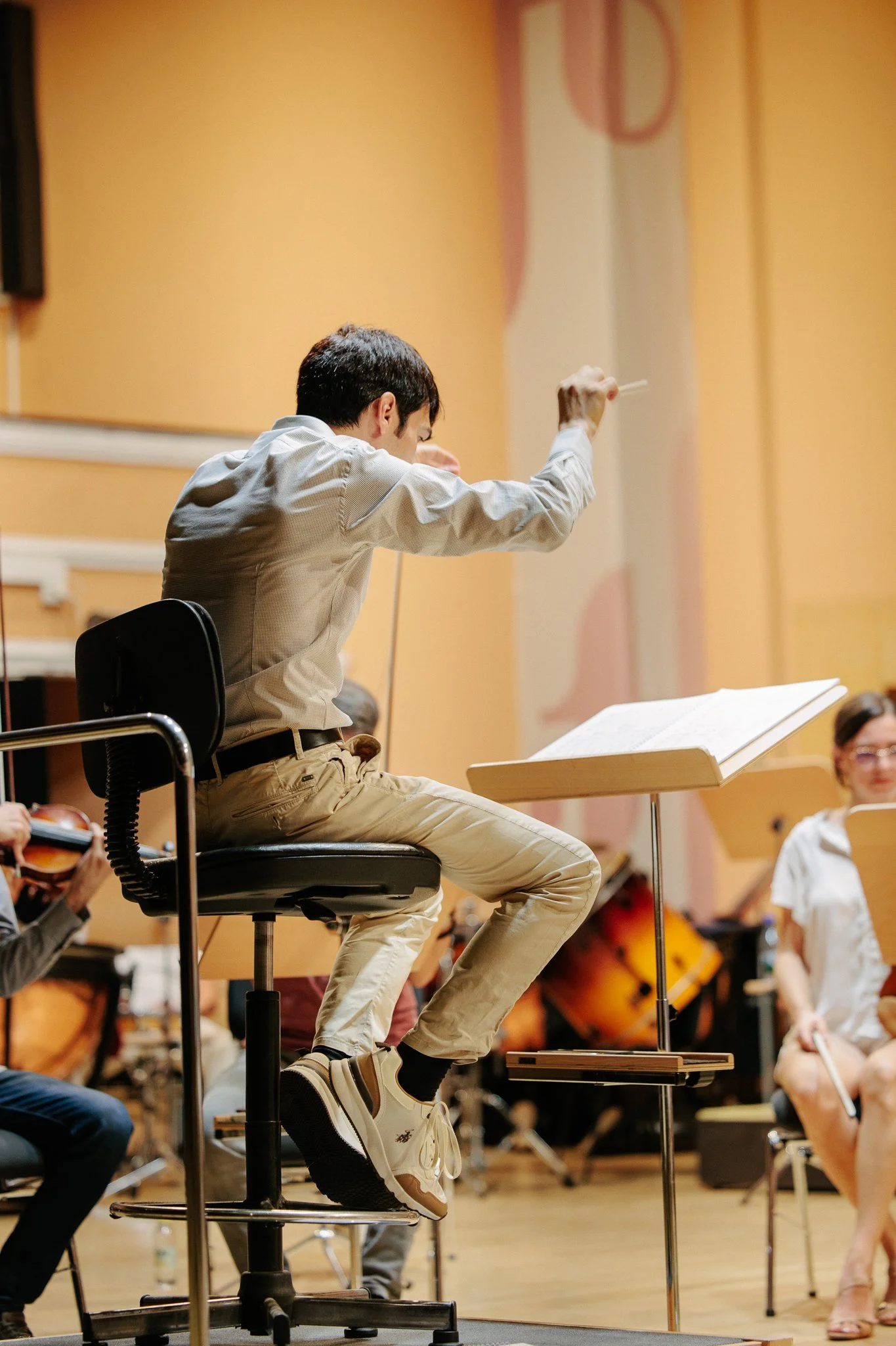  Conducting the  Timisoara Chamber Orchestra  