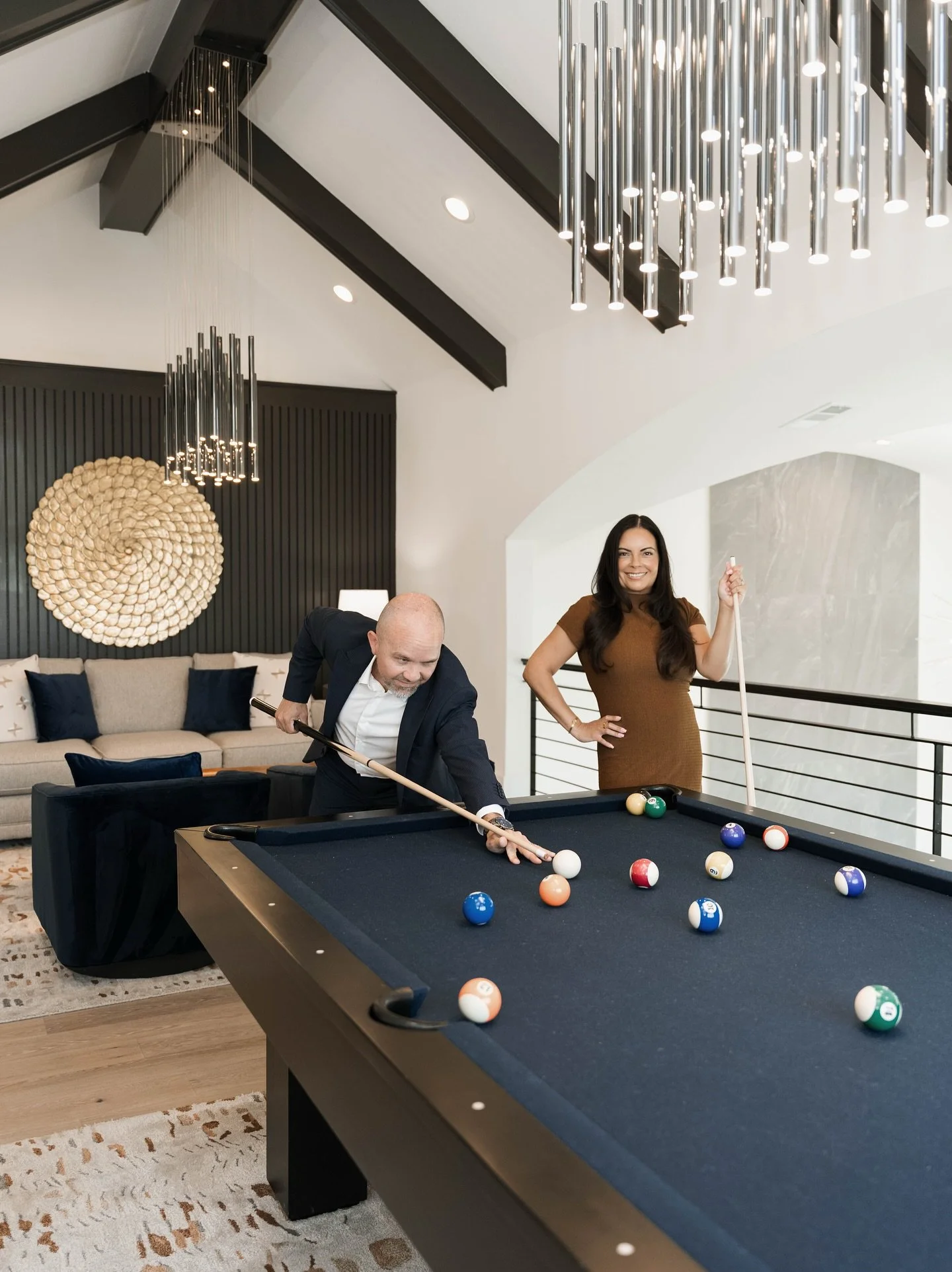 Power couple 💥

Husband &amp; Wife Realtors @annmarie_dallasrealtor