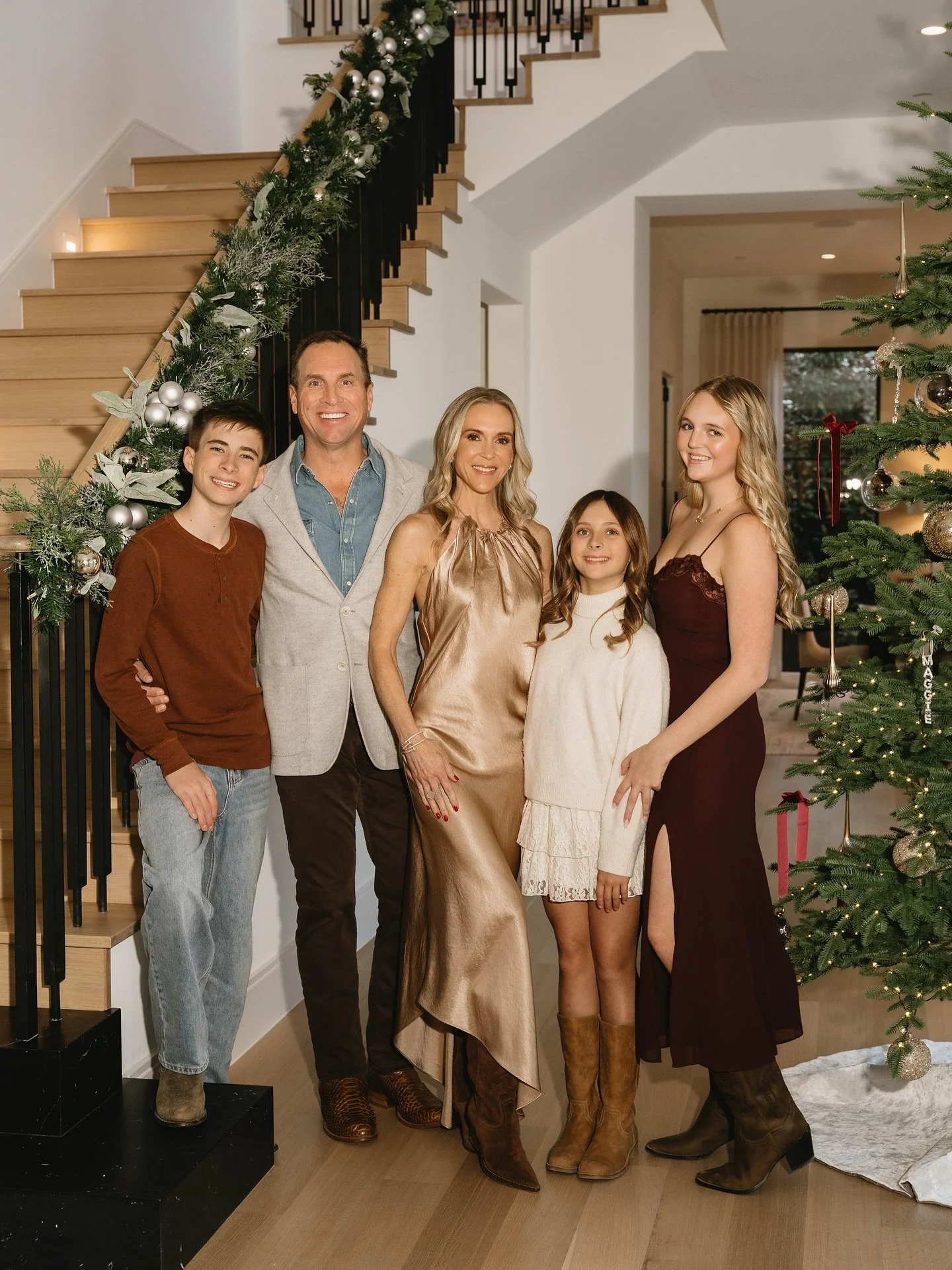 Merry Christmas Eve, friends! 🎄❤️🥂