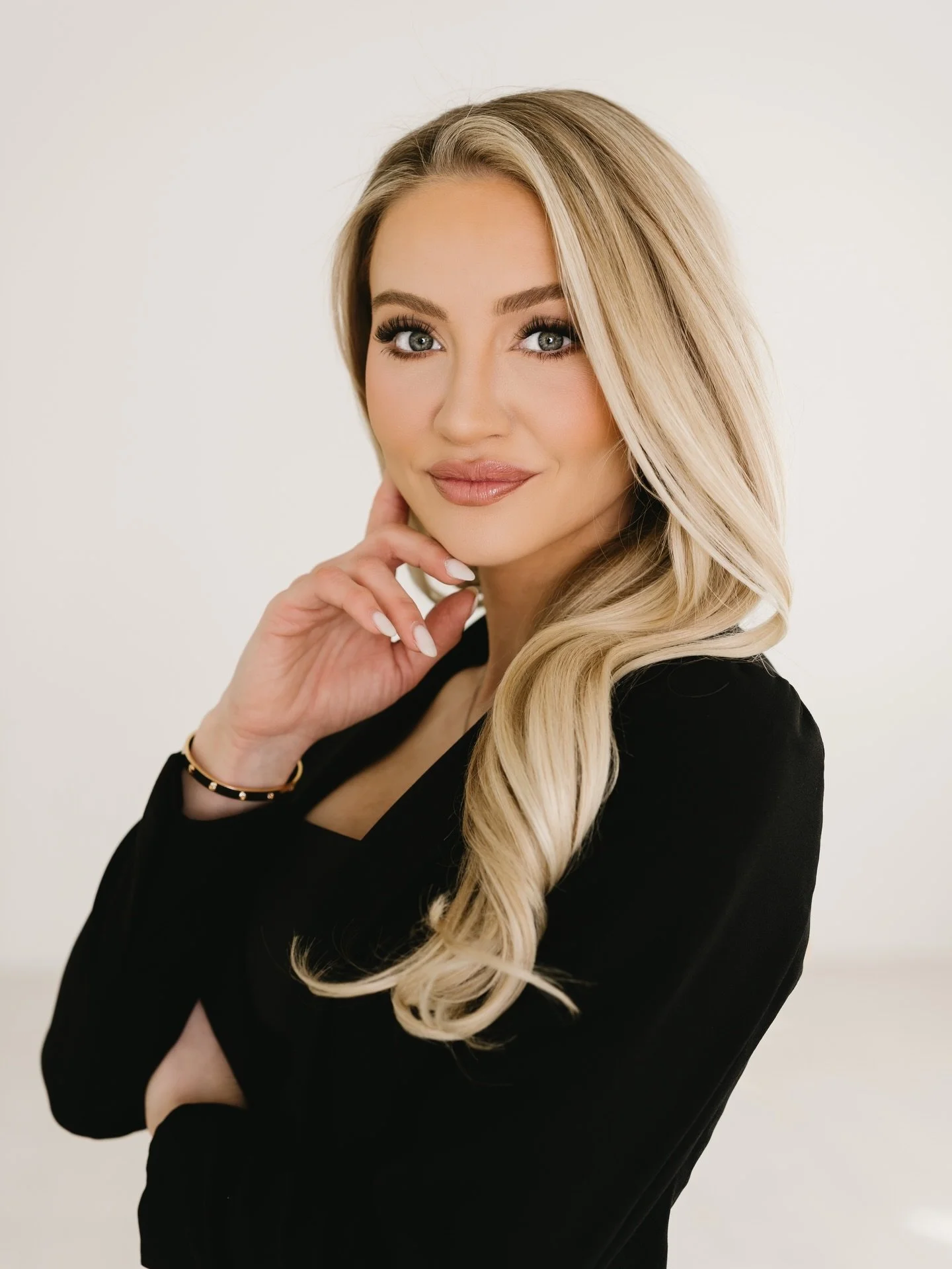 Loving all these amazing clients in Austin! 

If you are interested in a photoshoot with me in Austin, write me 📸