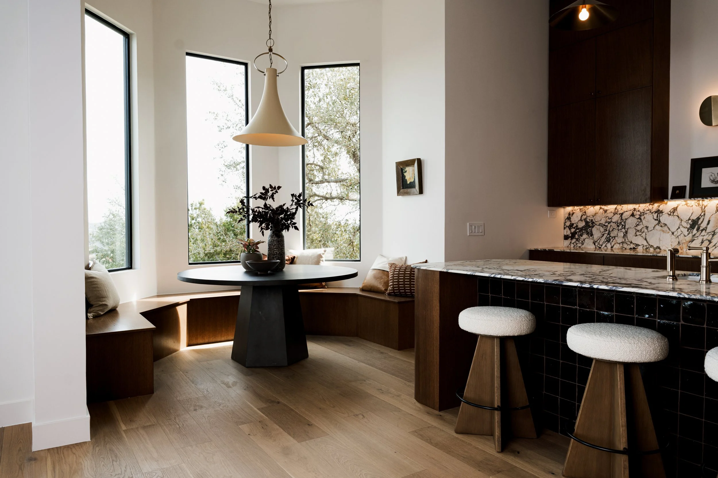 Inside a Stunning Austin Home Renovation by New Edge Renovation | Austin Architectural Photographer