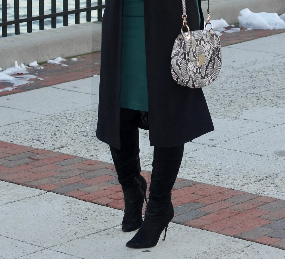 What to Wear for a Holiday Gathering with your Spouse's Family