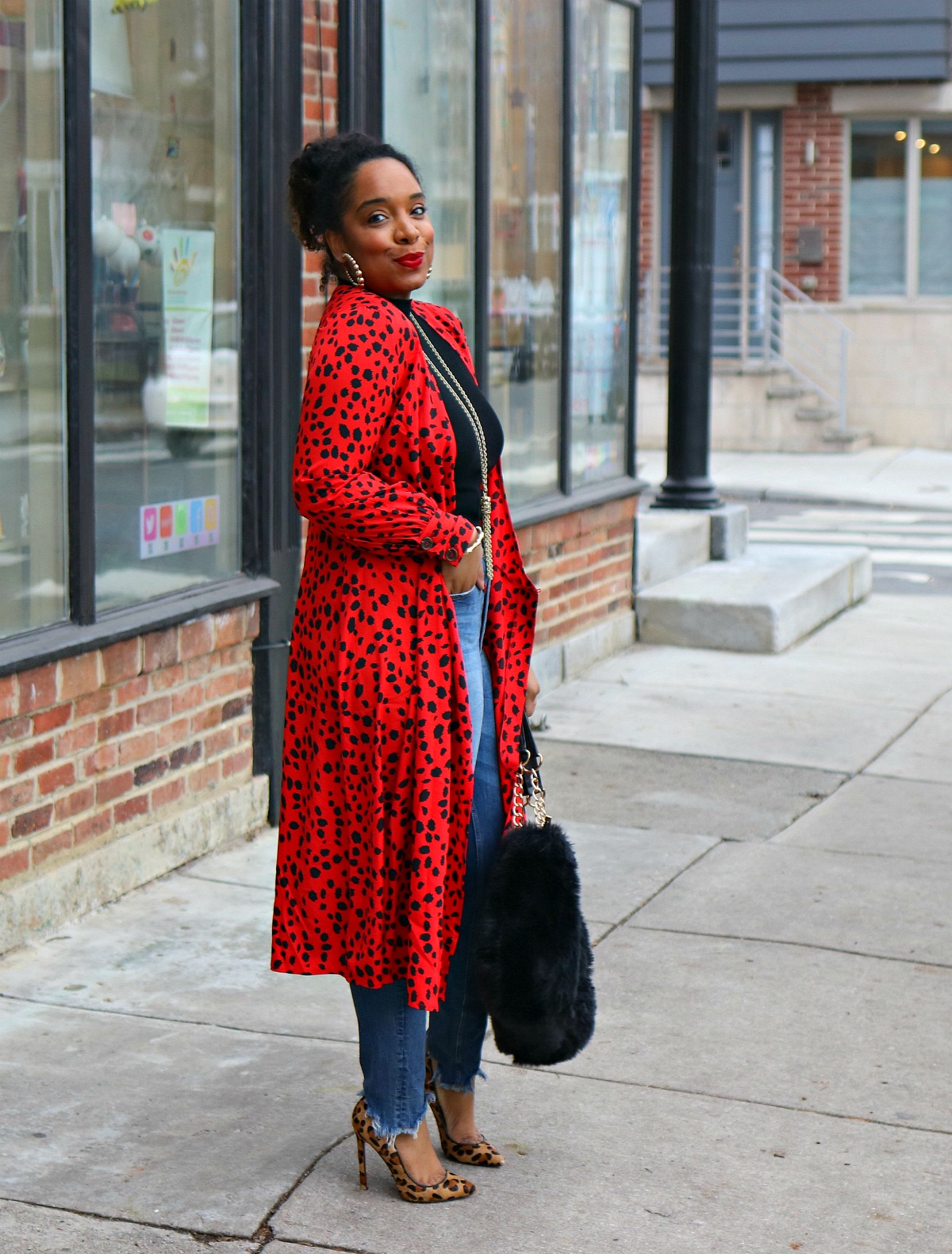 20 Red Bag Outfit Ideas - leopard equipment dress with red Louis
