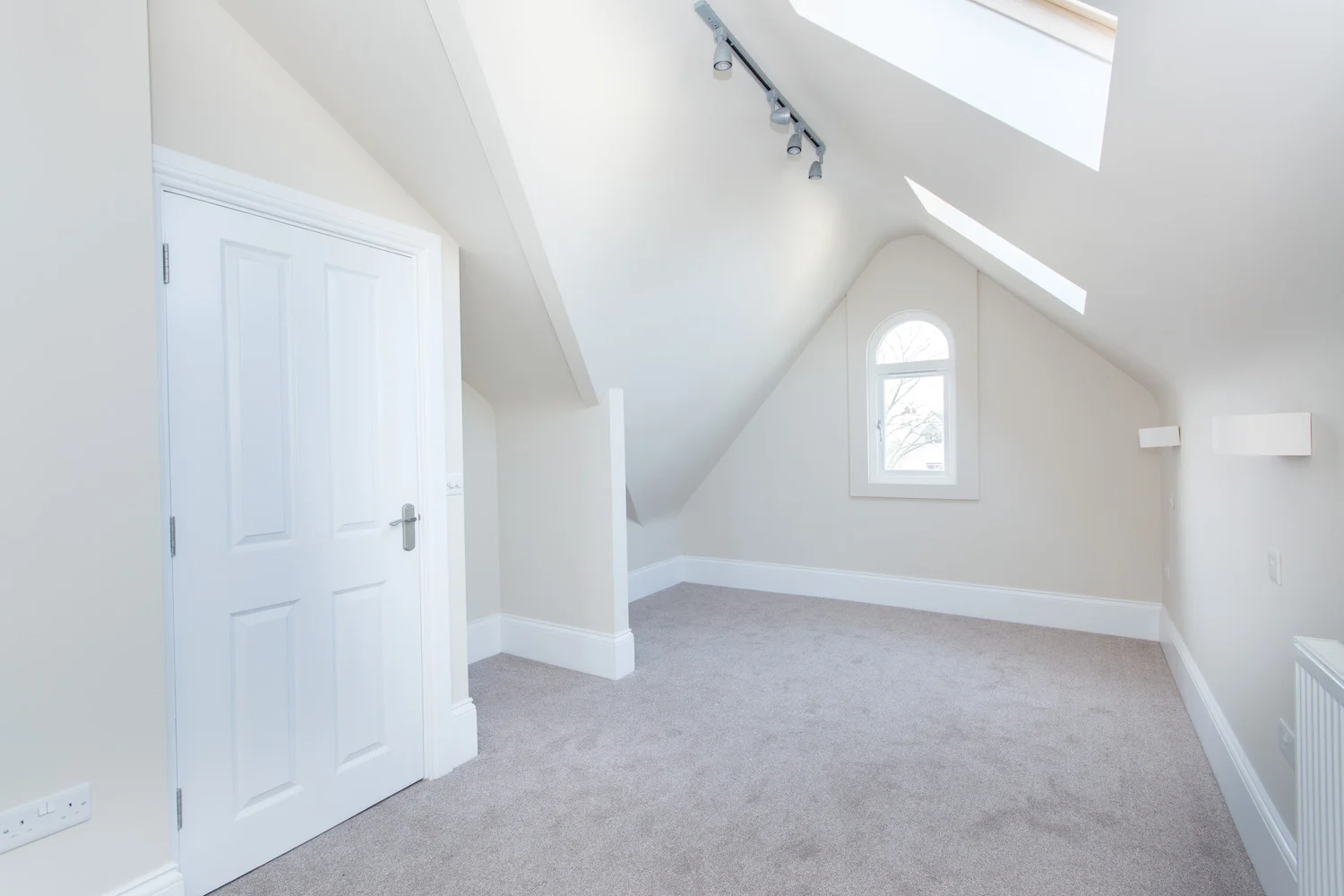 snowbirdhomes_laurels_bed1.jpg
