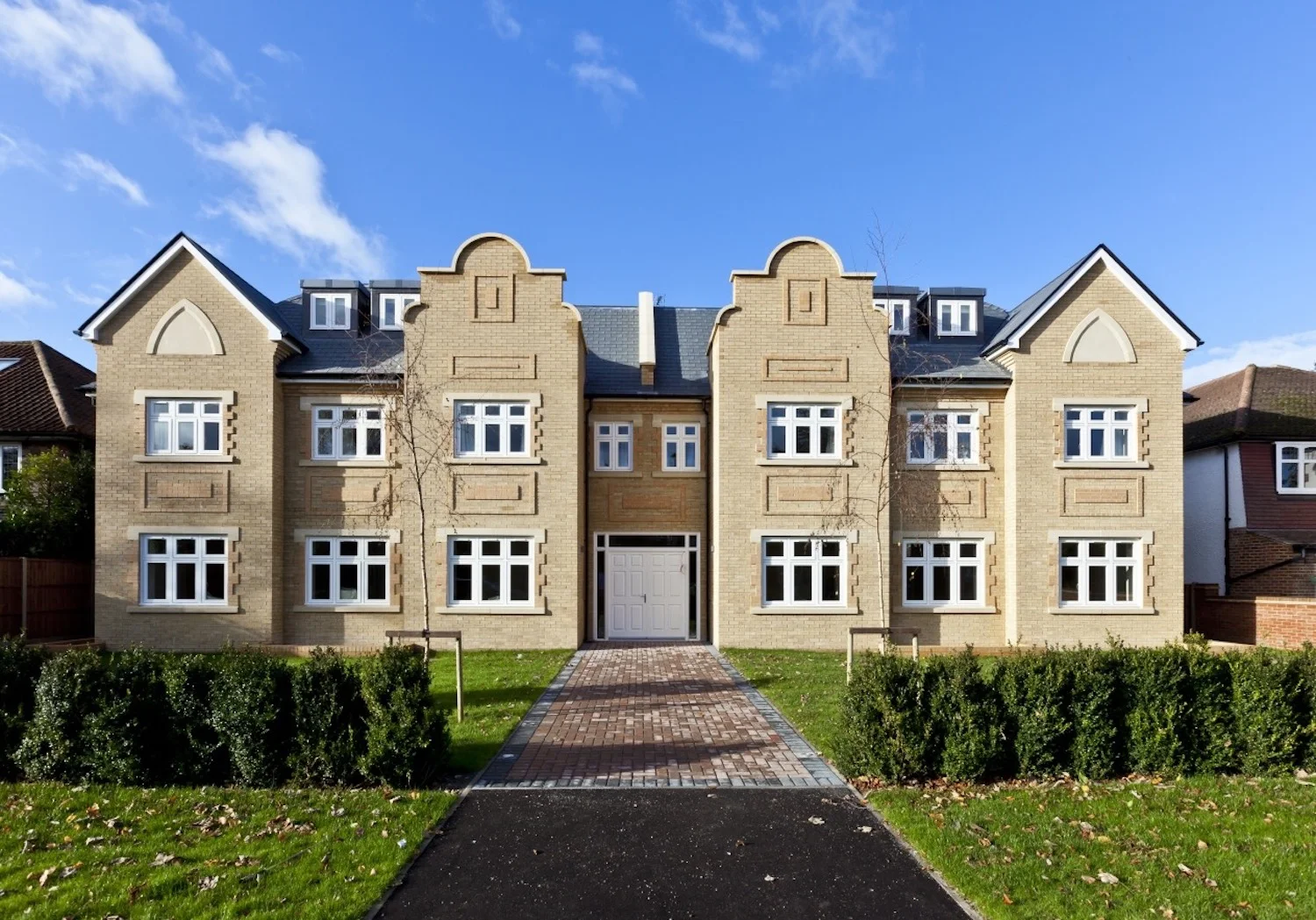 snowbirdhomes_kinnaird_ext.jpg