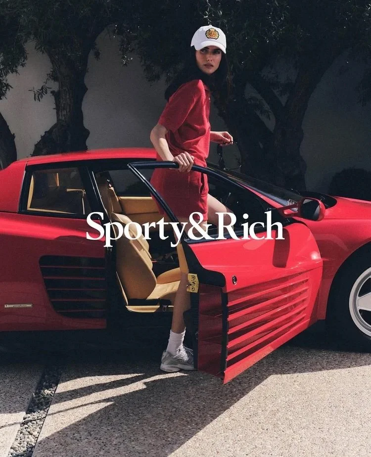 Sporty & rich - Blanca Padilla 