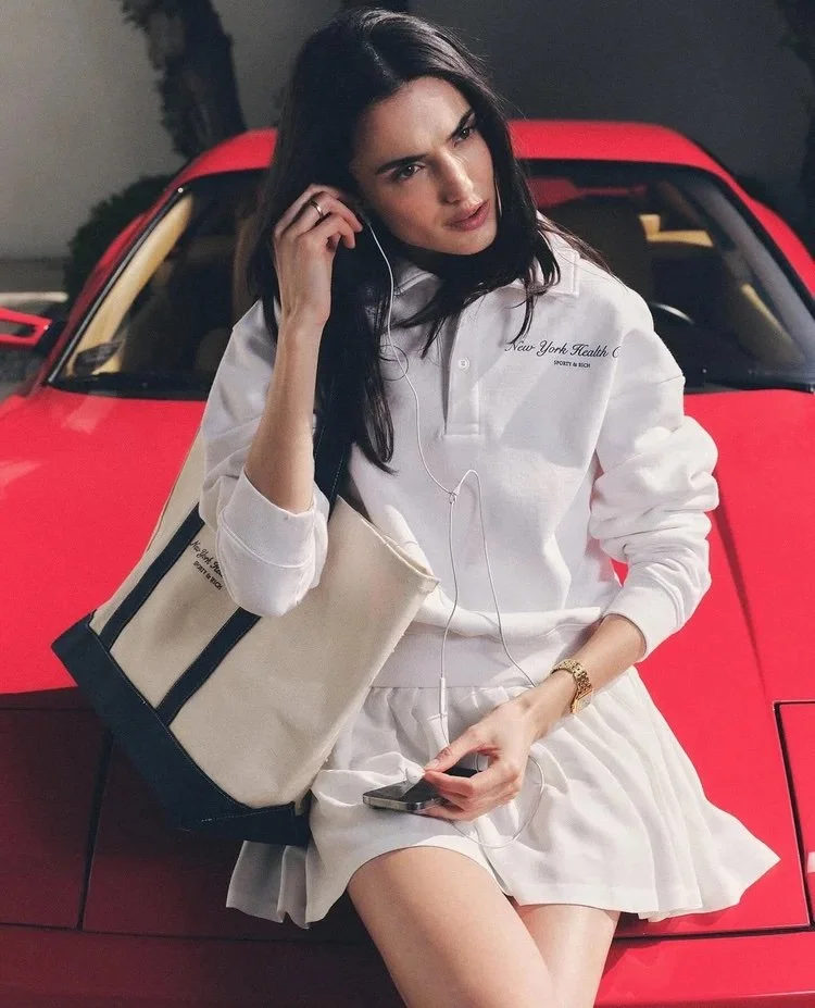 Sporty & rich - Blanca Padilla 
