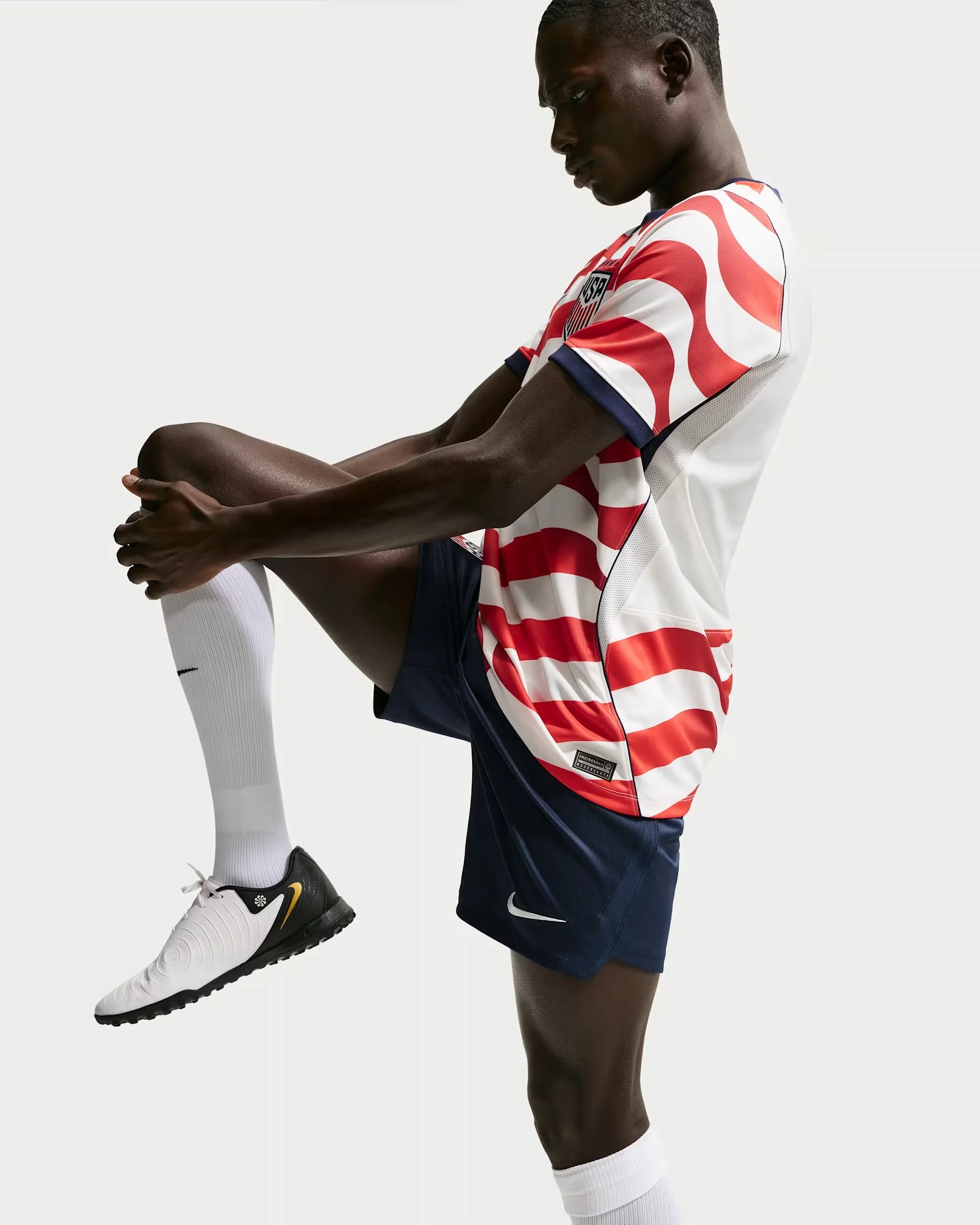 Nike  Aero-Fit Soccer