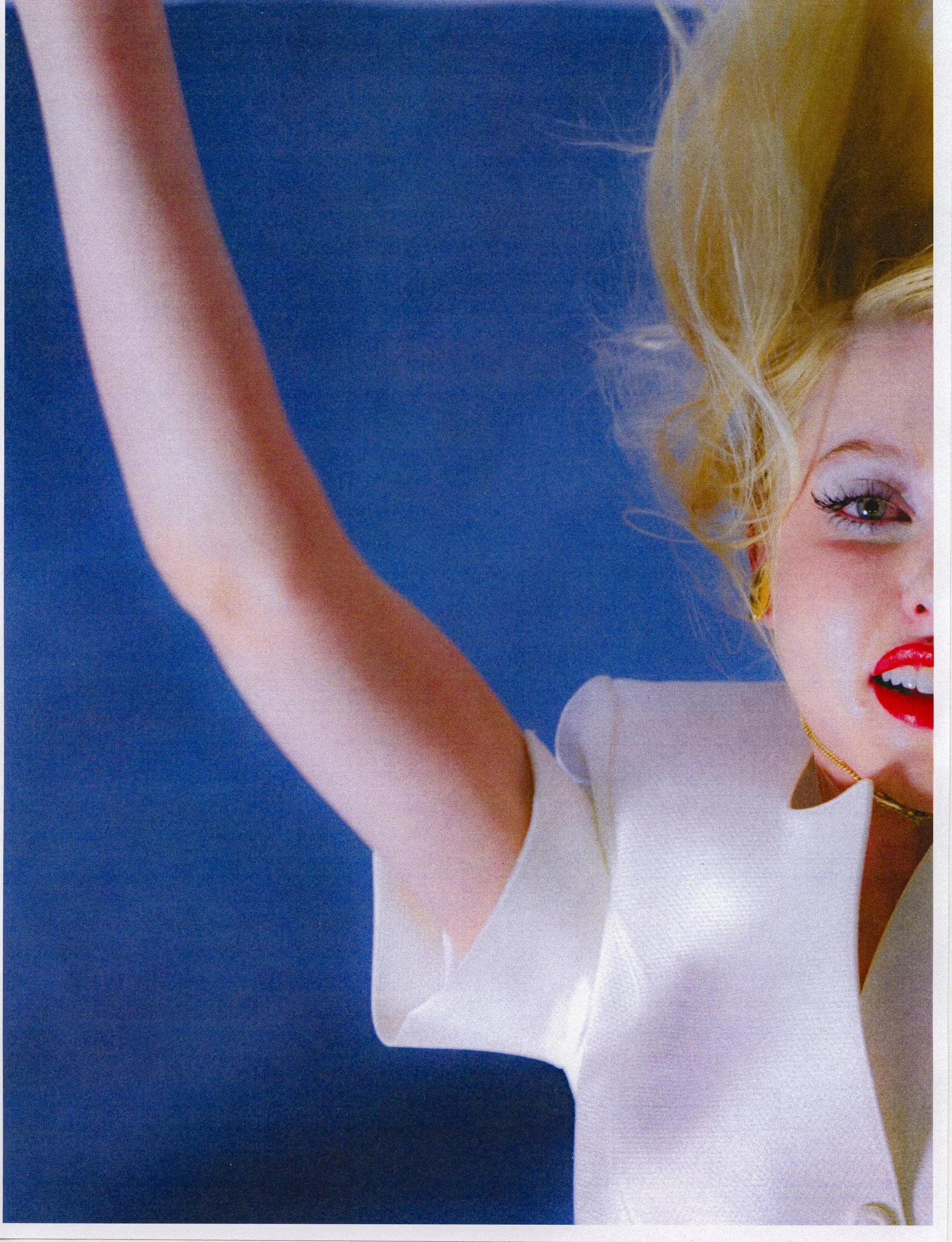 Chloe Cherry for Comfort Magazine