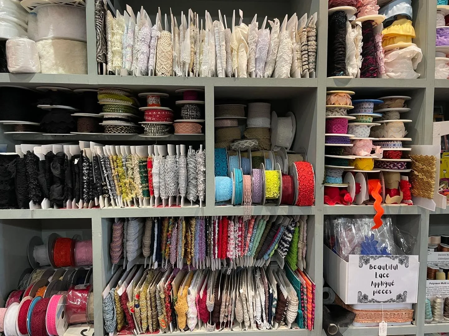Sunday Opening • 10am–12:30pm ✨
Cosy crafting weather is here. 
Pop in to browse, stock up on sewing essentials, pick up a pumpkin 🎃
or fall in love with a new Janome sewing machine 🧵✨
You can support @abcjersey this week too💛
#sewin