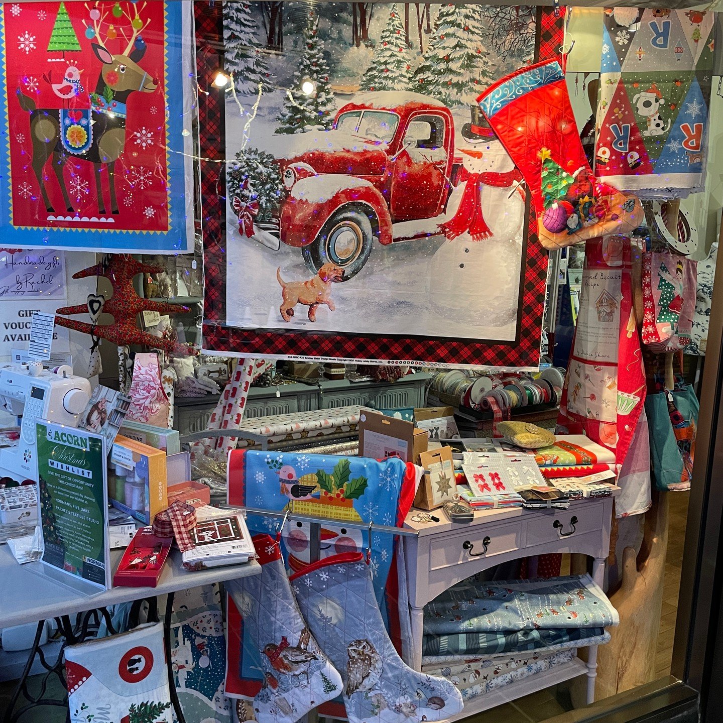 Festive opening times, please check Rachel's website 
https://www.rachelstextilesstudio.com/openingtimes or call 01534 878877 for opening times this week