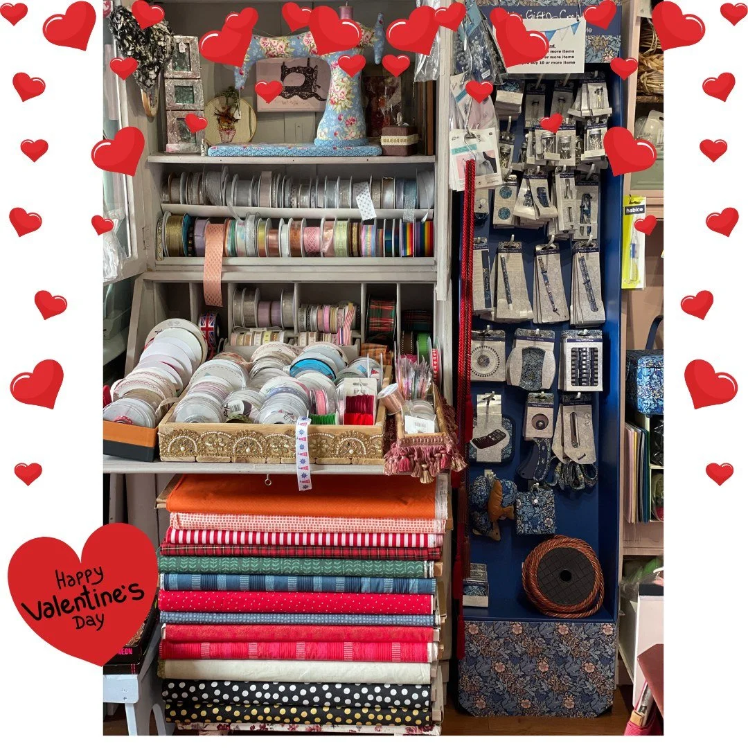 Hope you have all had/are having a lovey day
Still time for 'love'ly treats tomorrow (Sunday)as the shop is open from 10-12.30
Forecast is perfect for staying in &amp; crafting
#valentinecrafting #sundayshopping #buylocal
