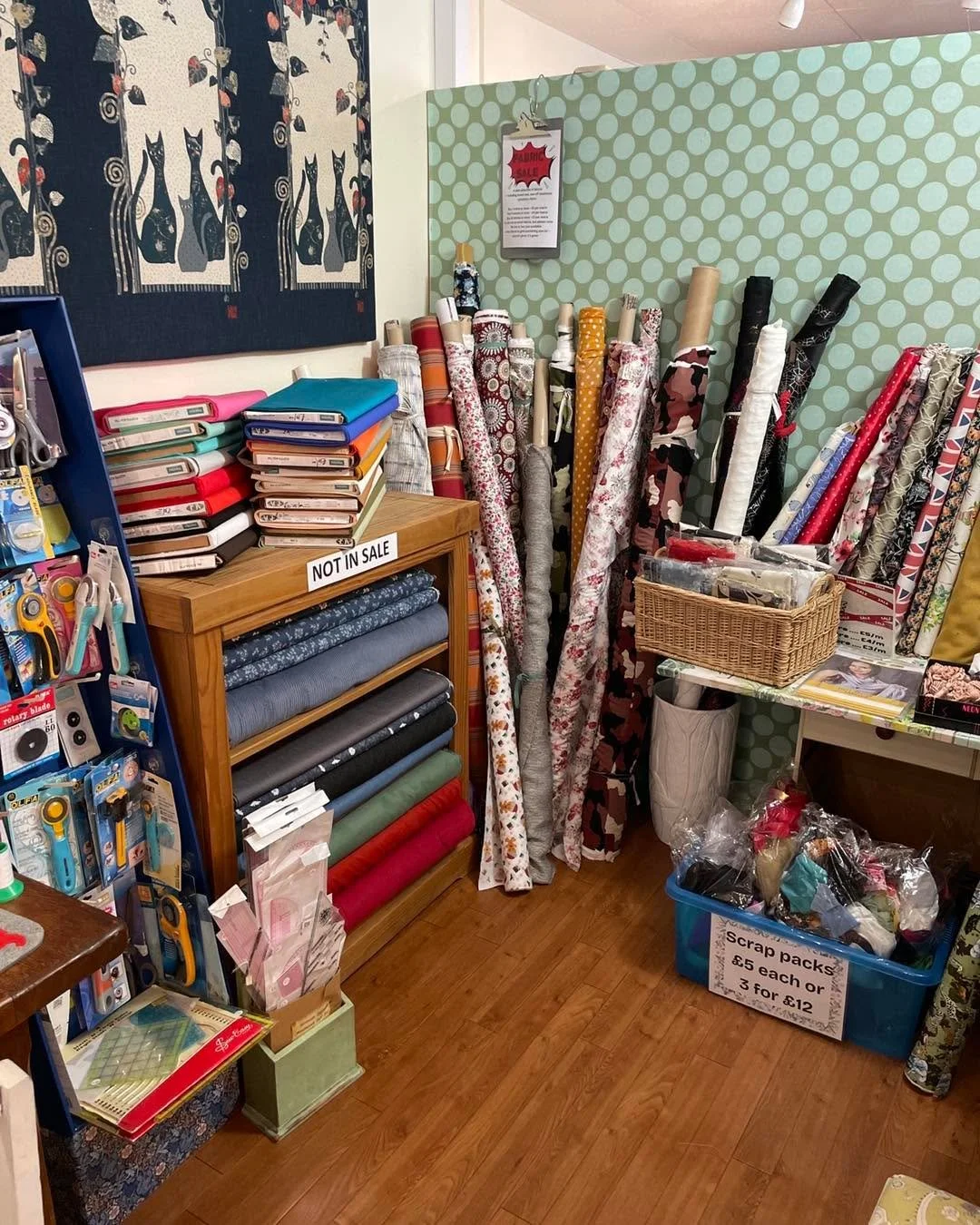 Fabric for you&hellip; or for gifting? 🧵✨
There are  lots of beautiful fabrics perfect for dressmaking, quilting and home crafts &amp;  still a few fabrics on sale, so it&rsquo;s a great time to pop in and stock up.

Browse patterns and fabrics toge